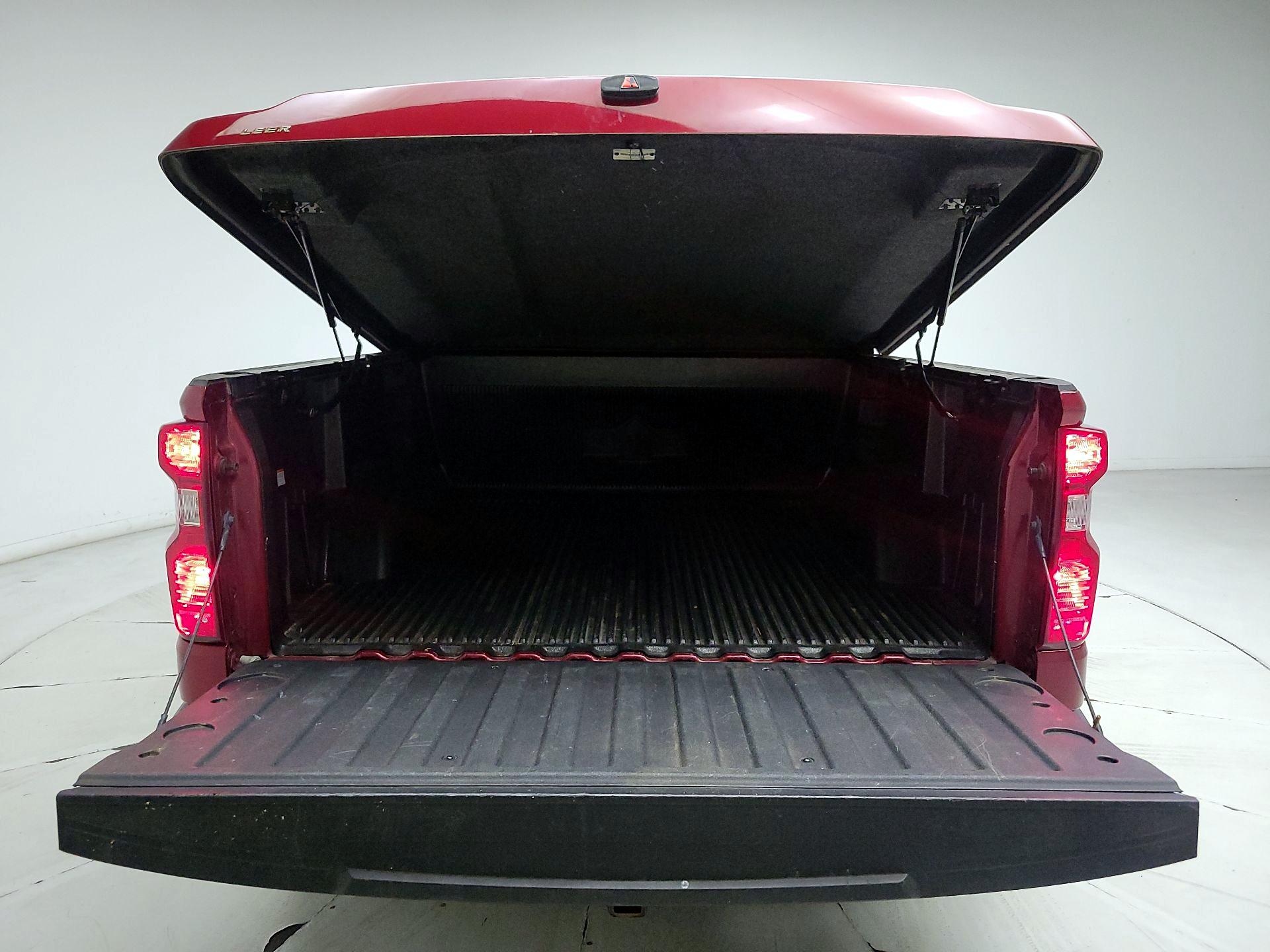 Thumbnail: 2019 Chevrolet Silverado 1500 - 19