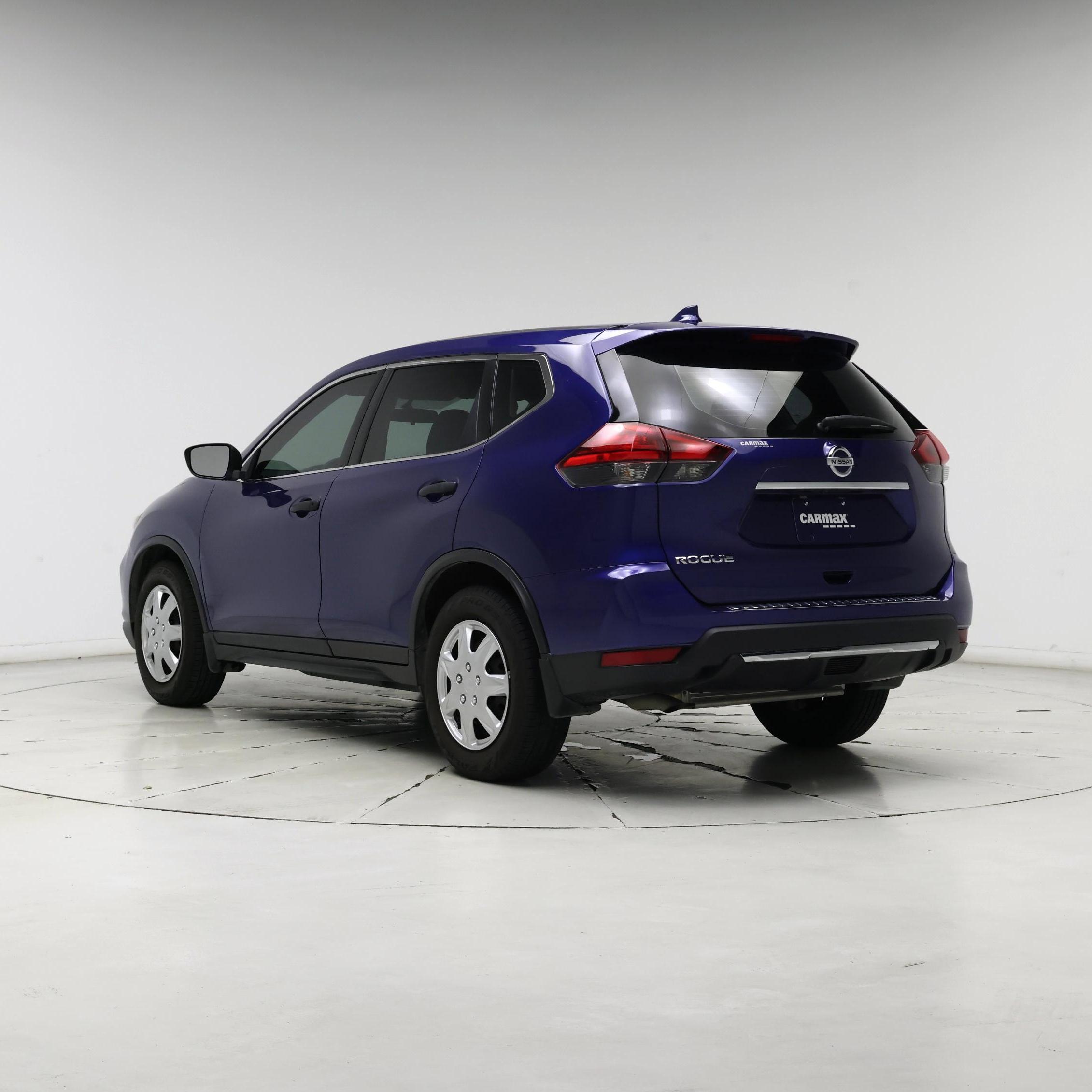Thumbnail: 2017 Nissan Rogue - 2