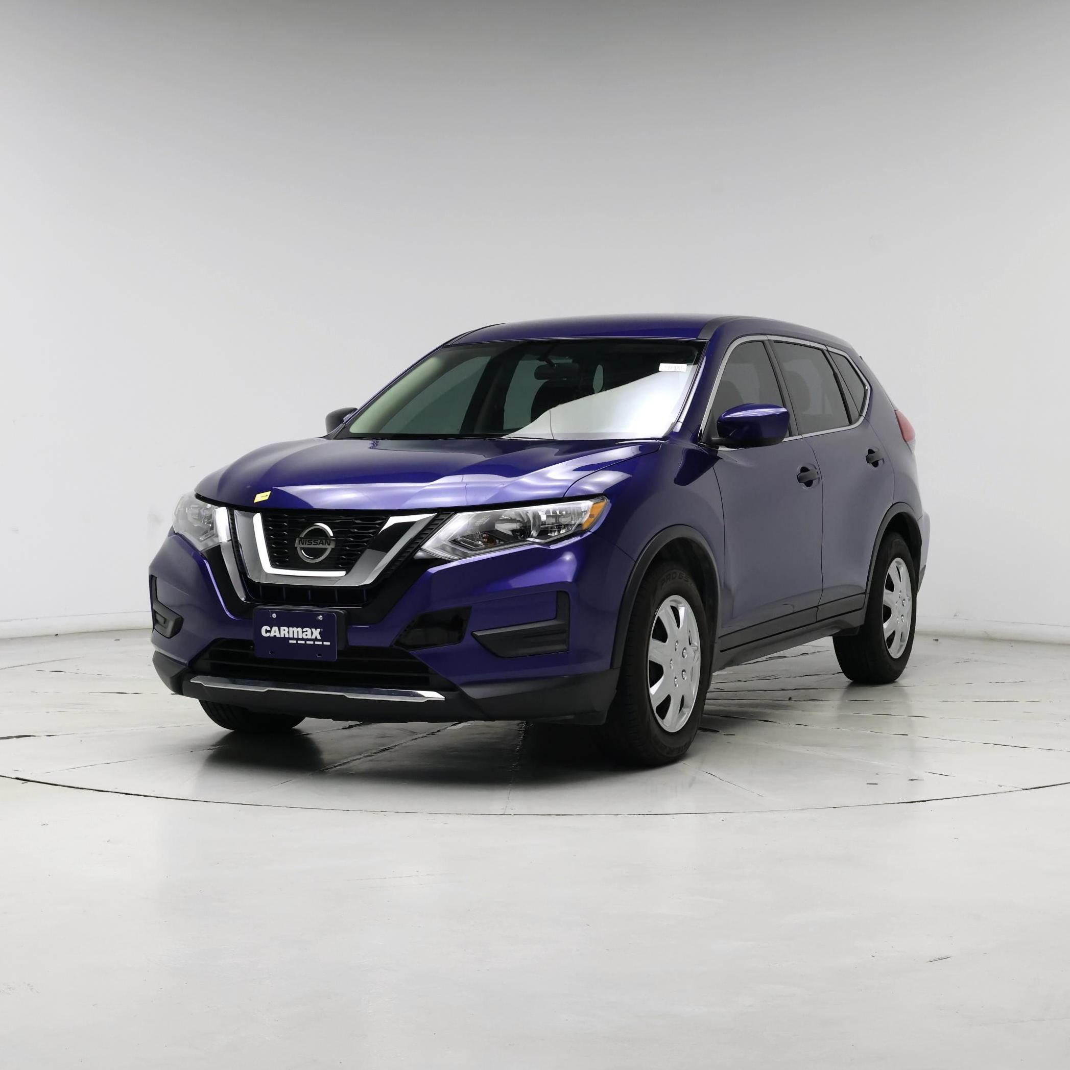 Thumbnail: 2017 Nissan Rogue - 4