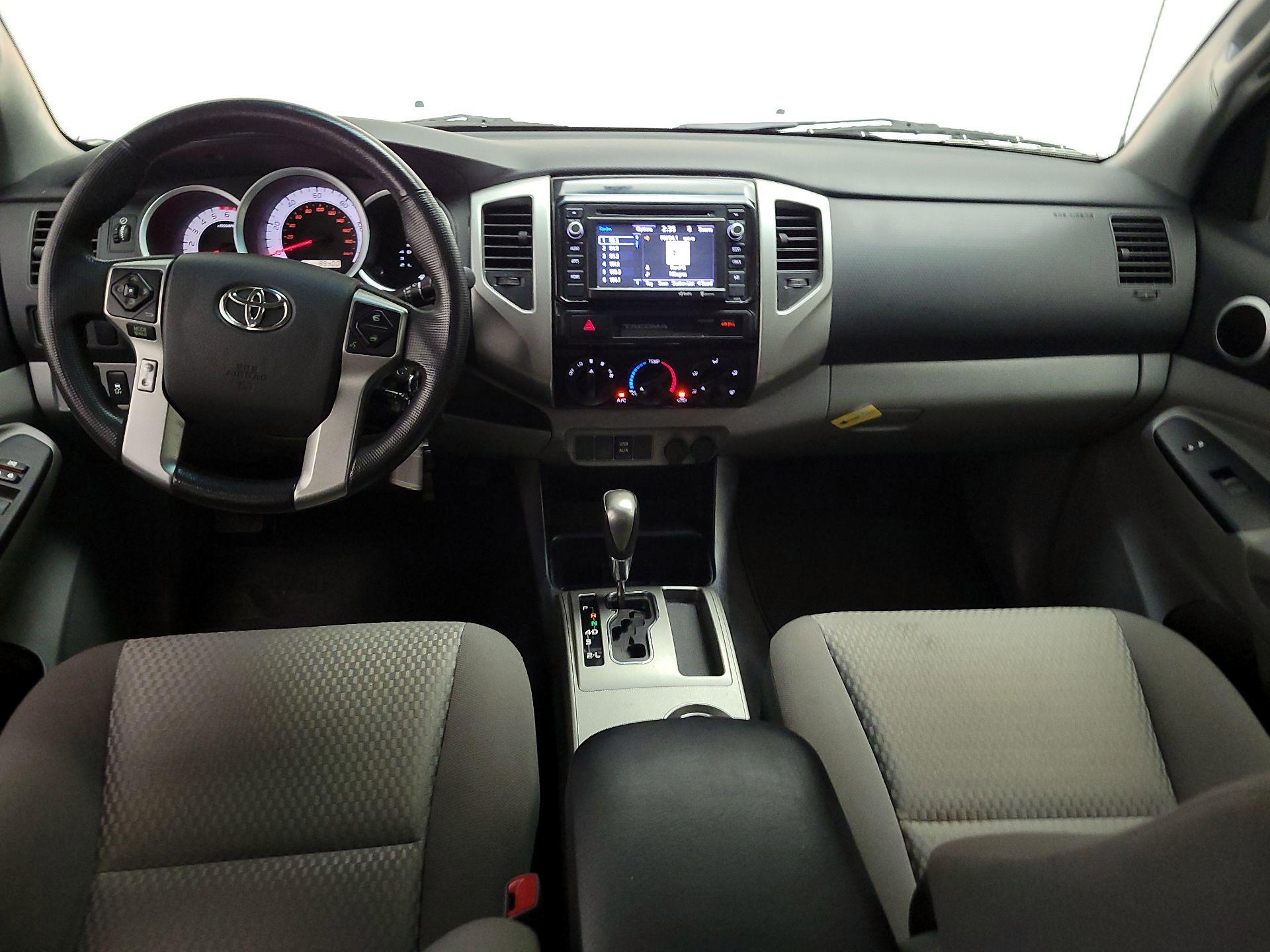 Thumbnail: 2015 Toyota Tacoma - 9