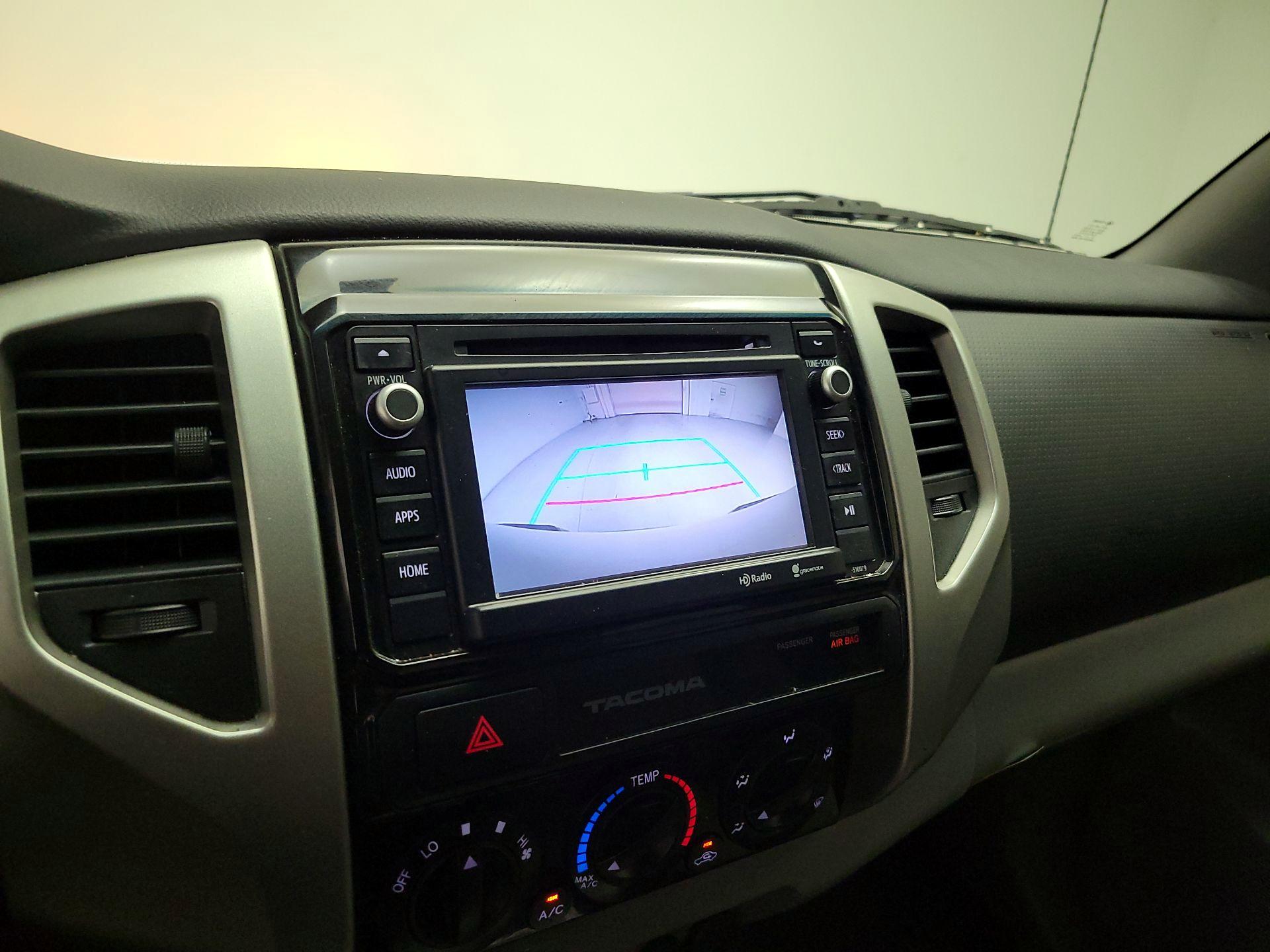 Thumbnail: 2015 Toyota Tacoma - 14