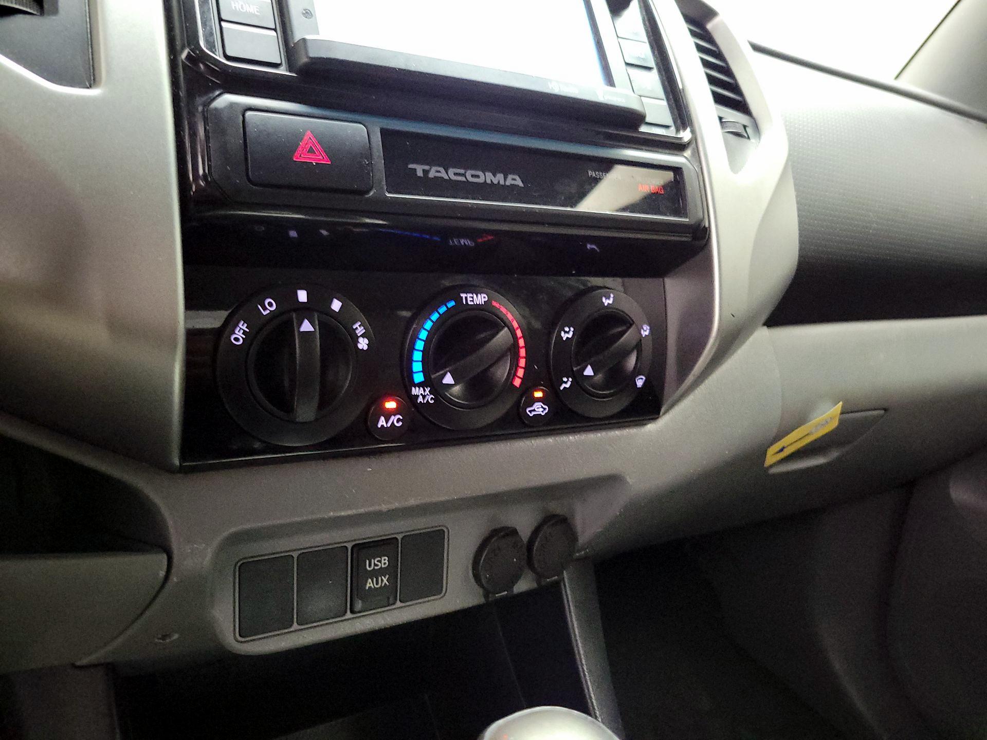Thumbnail: 2015 Toyota Tacoma - 16