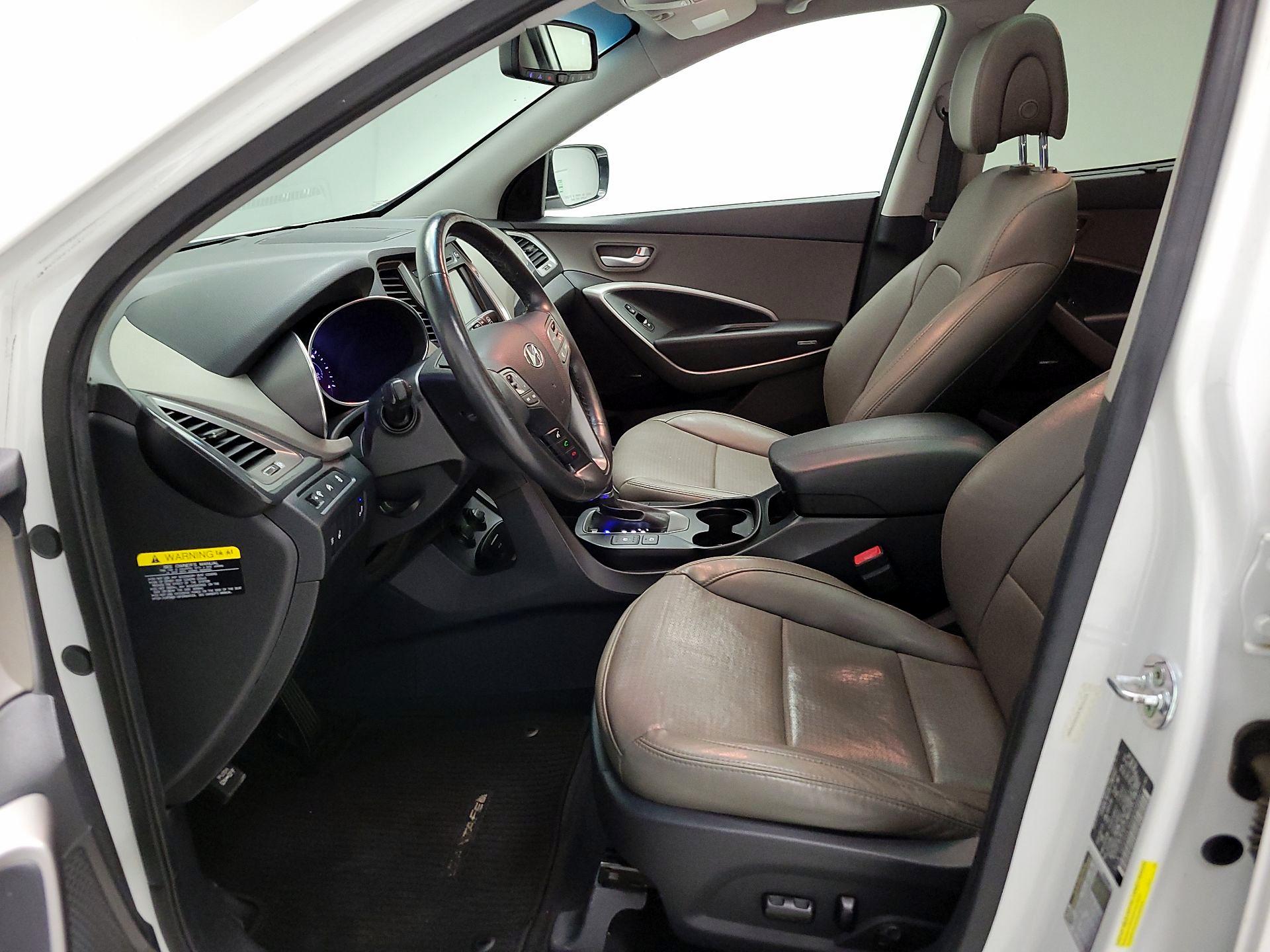 Thumbnail: 2016 Hyundai Santa Fe - 11
