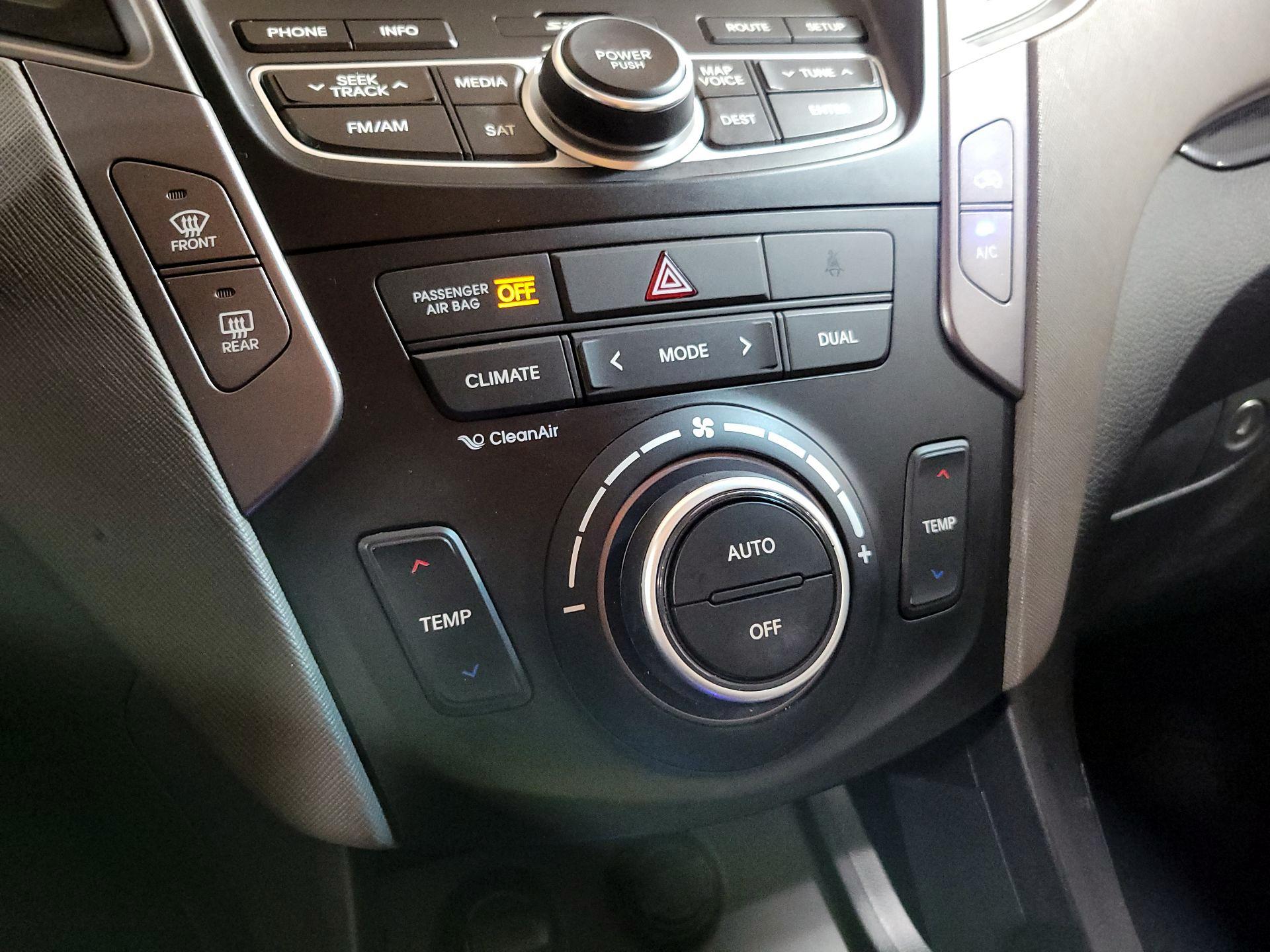 Thumbnail: 2016 Hyundai Santa Fe - 17
