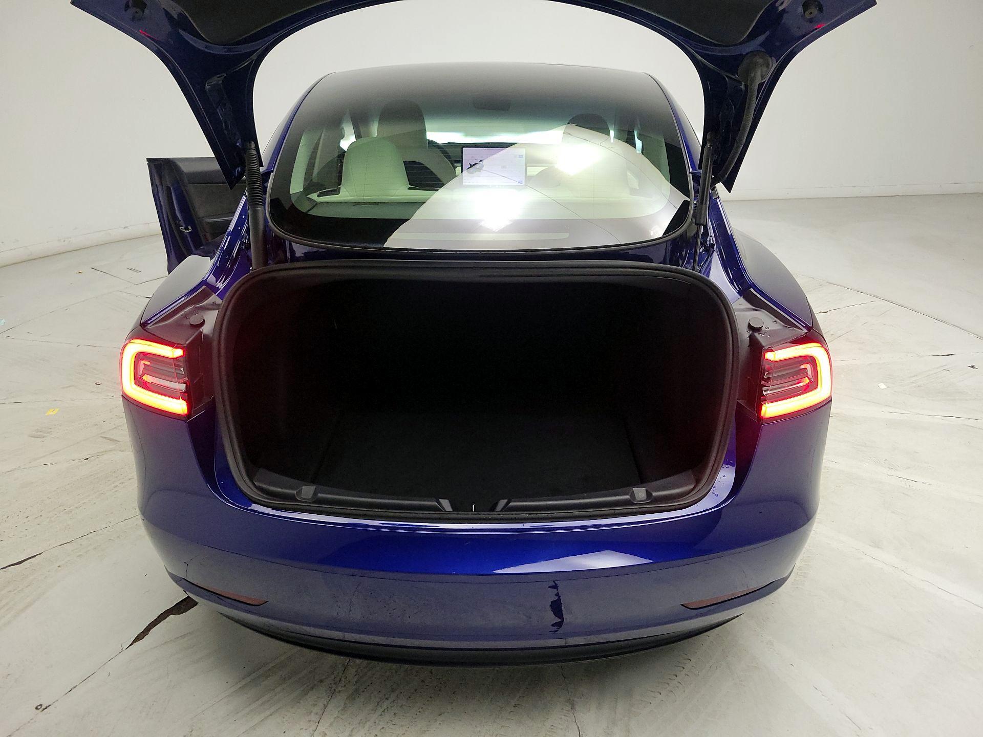 Thumbnail: 2023 Tesla Model 3 - 20