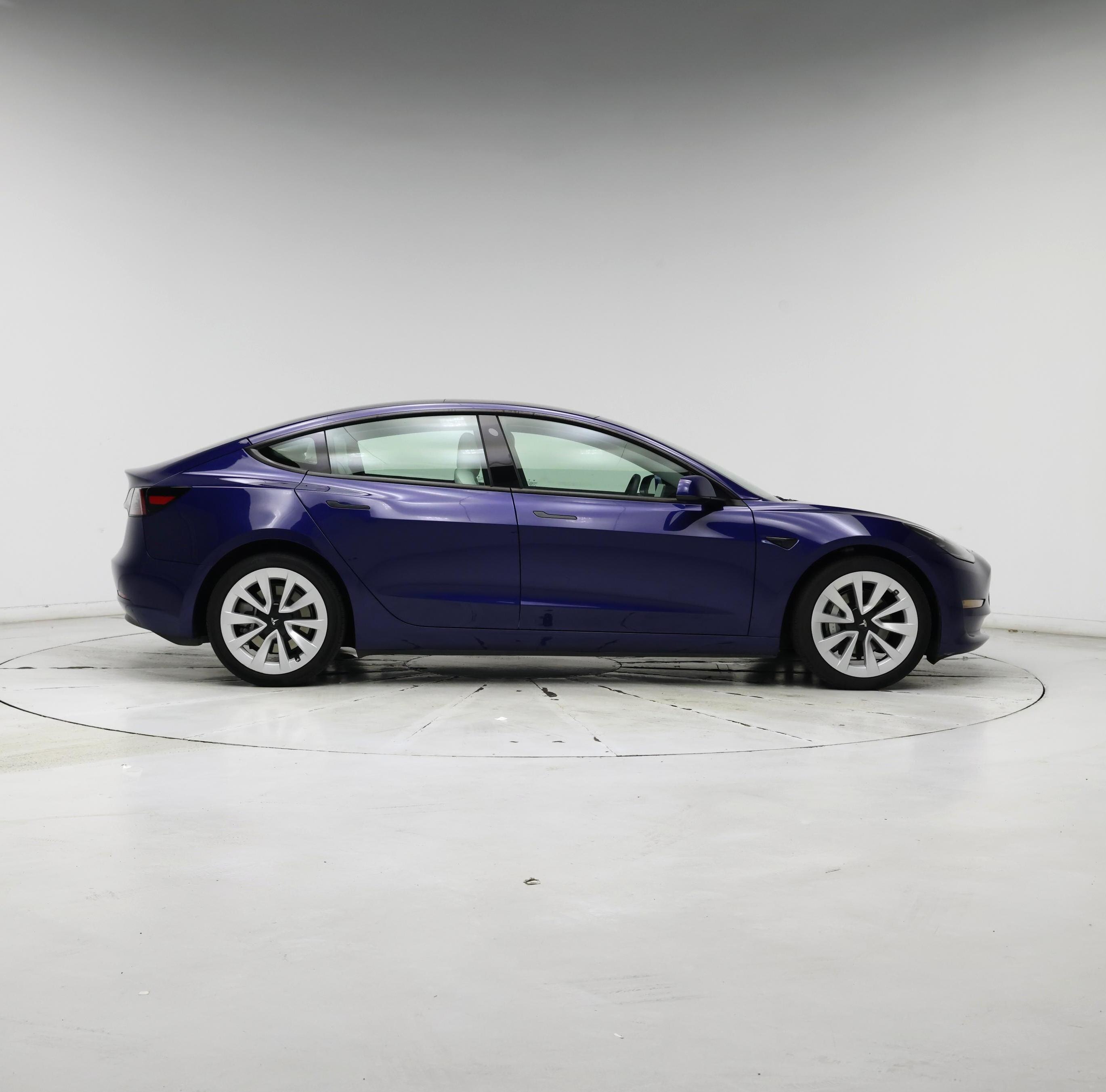 Thumbnail: 2023 Tesla Model 3 - 7