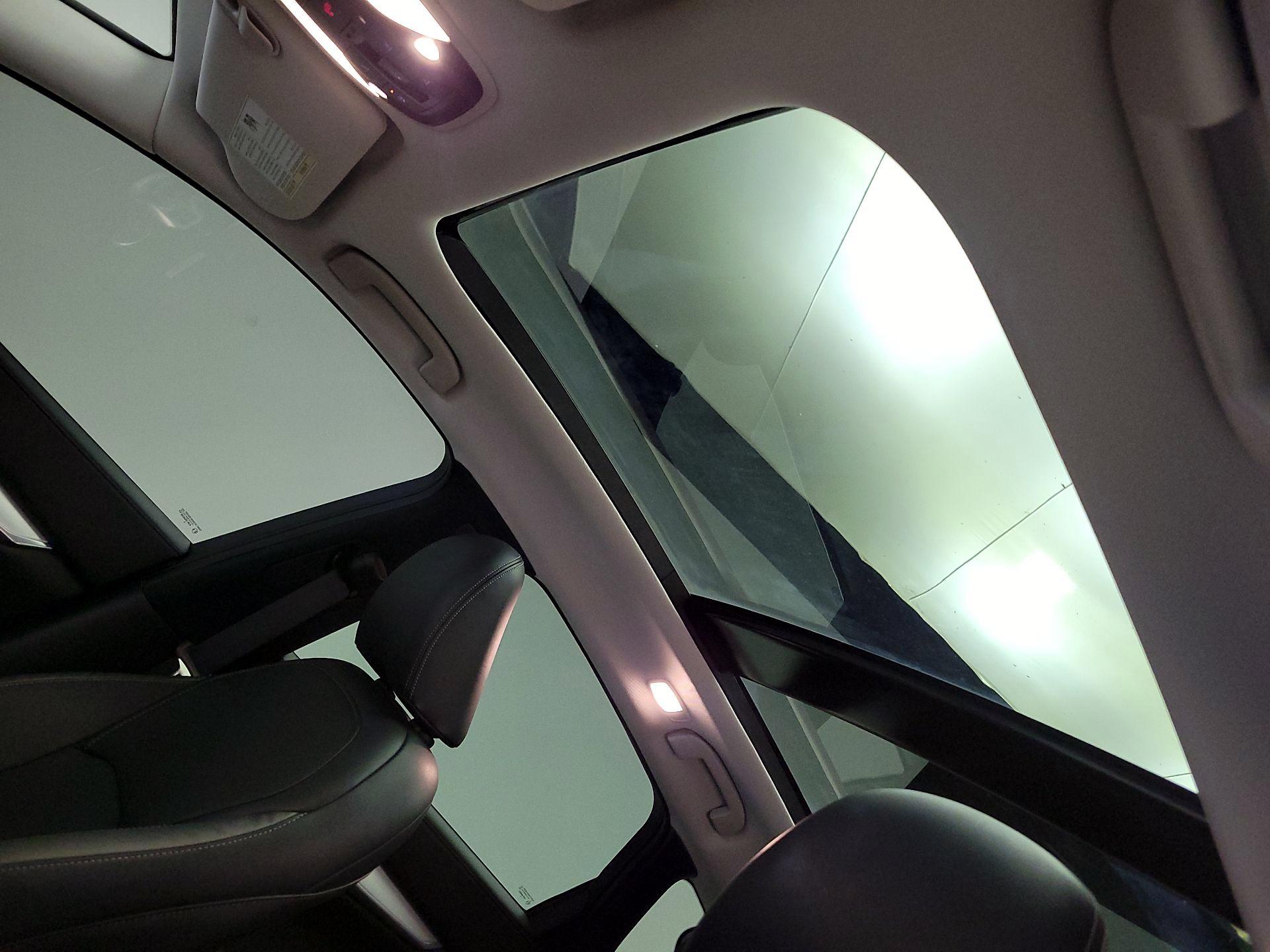 Thumbnail: 2019 INFINITI QX50 - 20