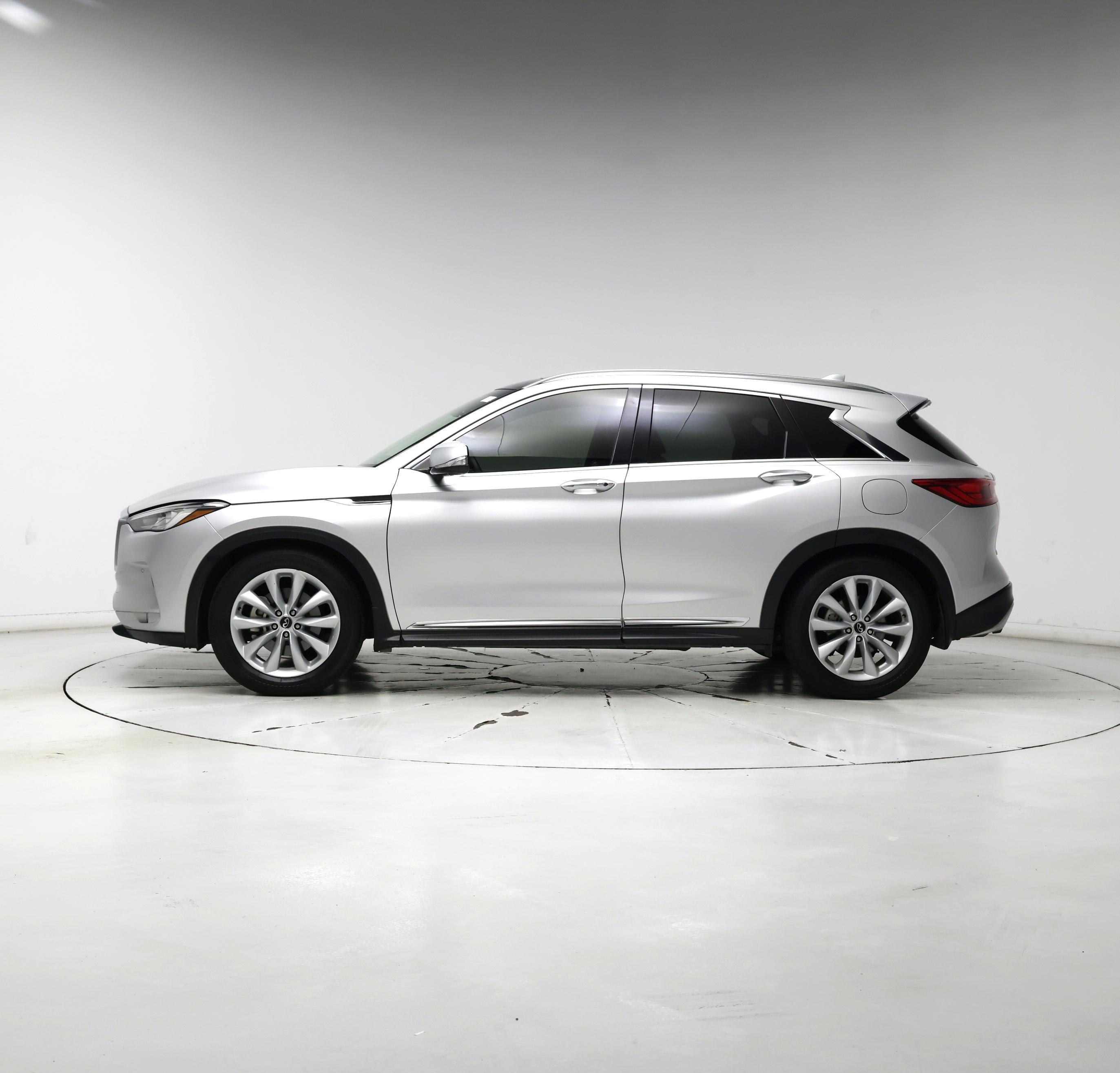 Thumbnail: 2019 INFINITI QX50 - 3