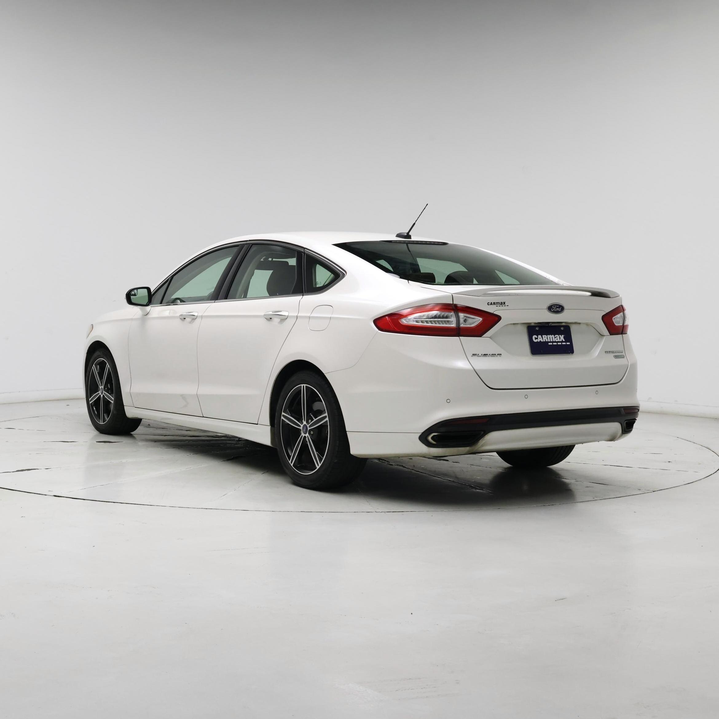 Thumbnail: 2015 Ford Fusion - 2