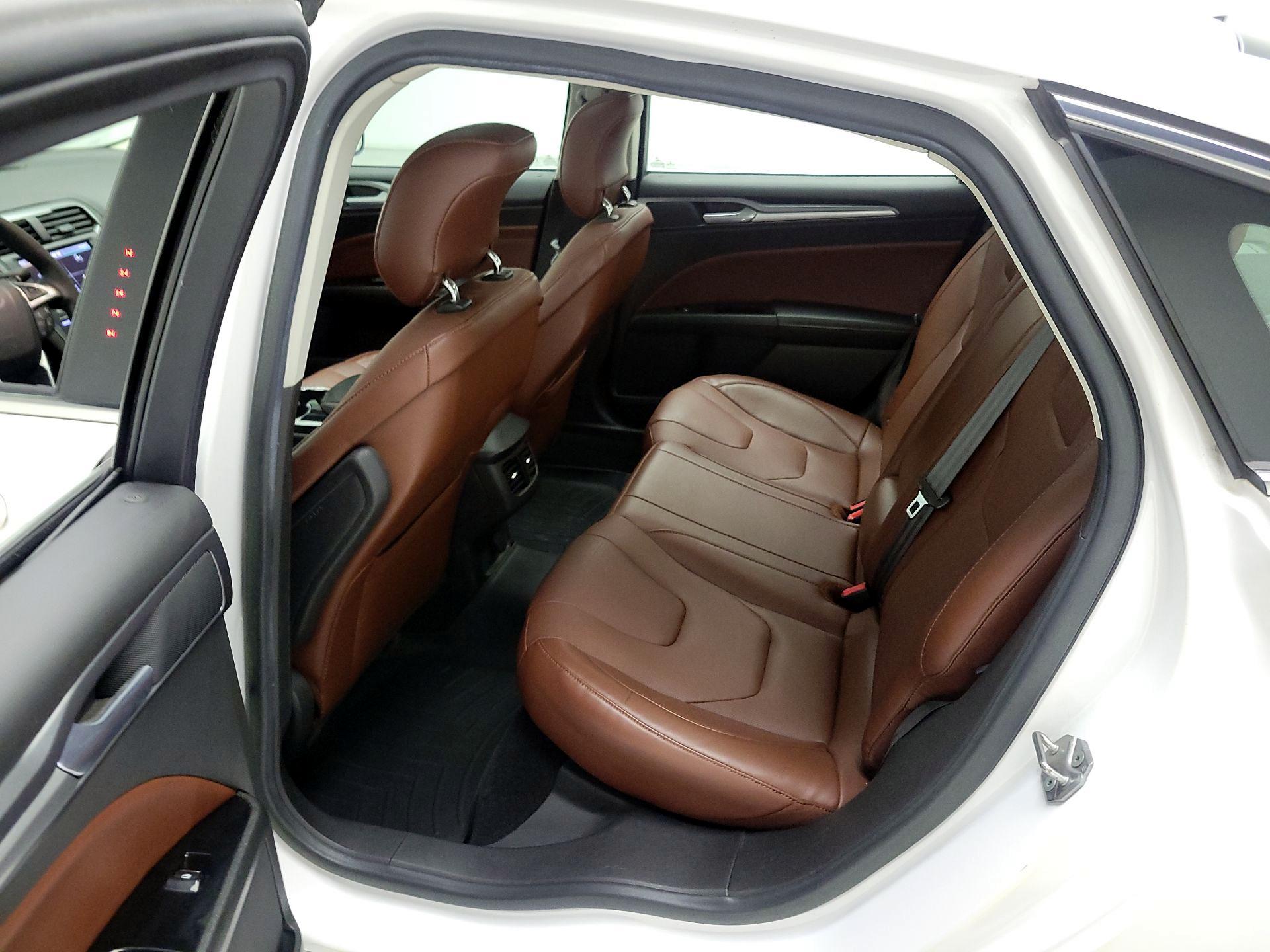 Thumbnail: 2015 Ford Fusion - 19