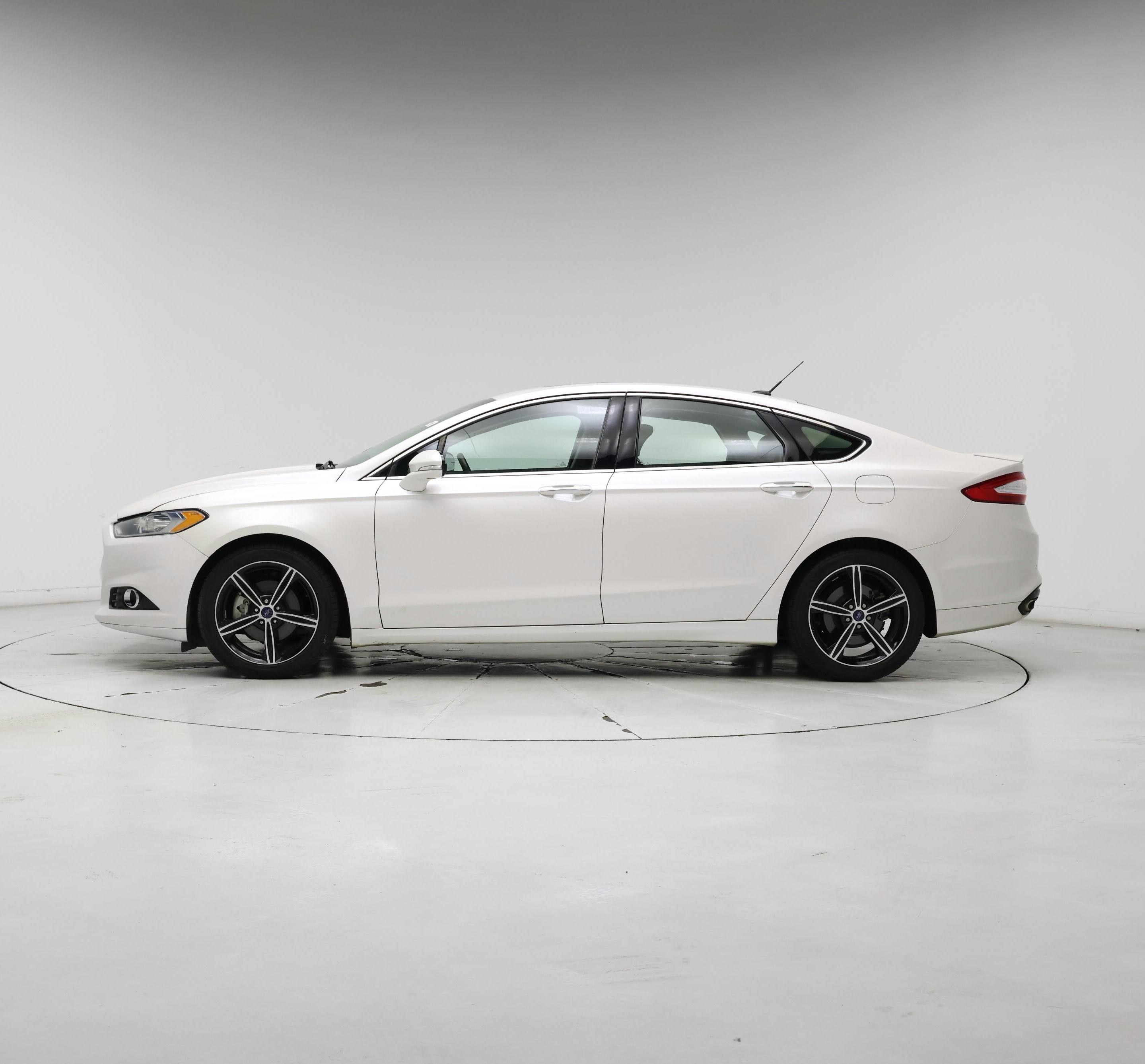 Thumbnail: 2015 Ford Fusion - 3