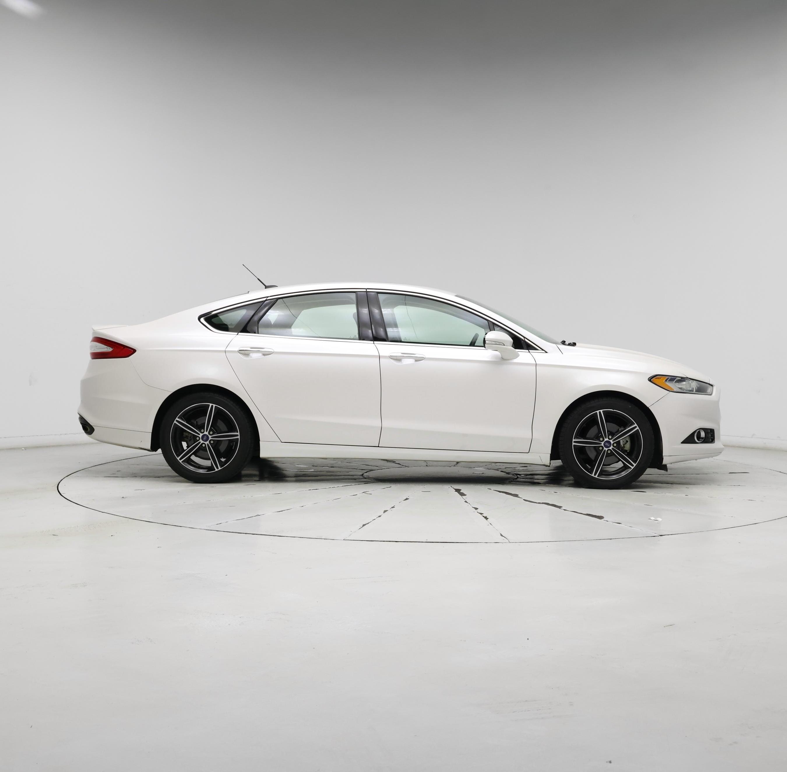 Thumbnail: 2015 Ford Fusion - 7