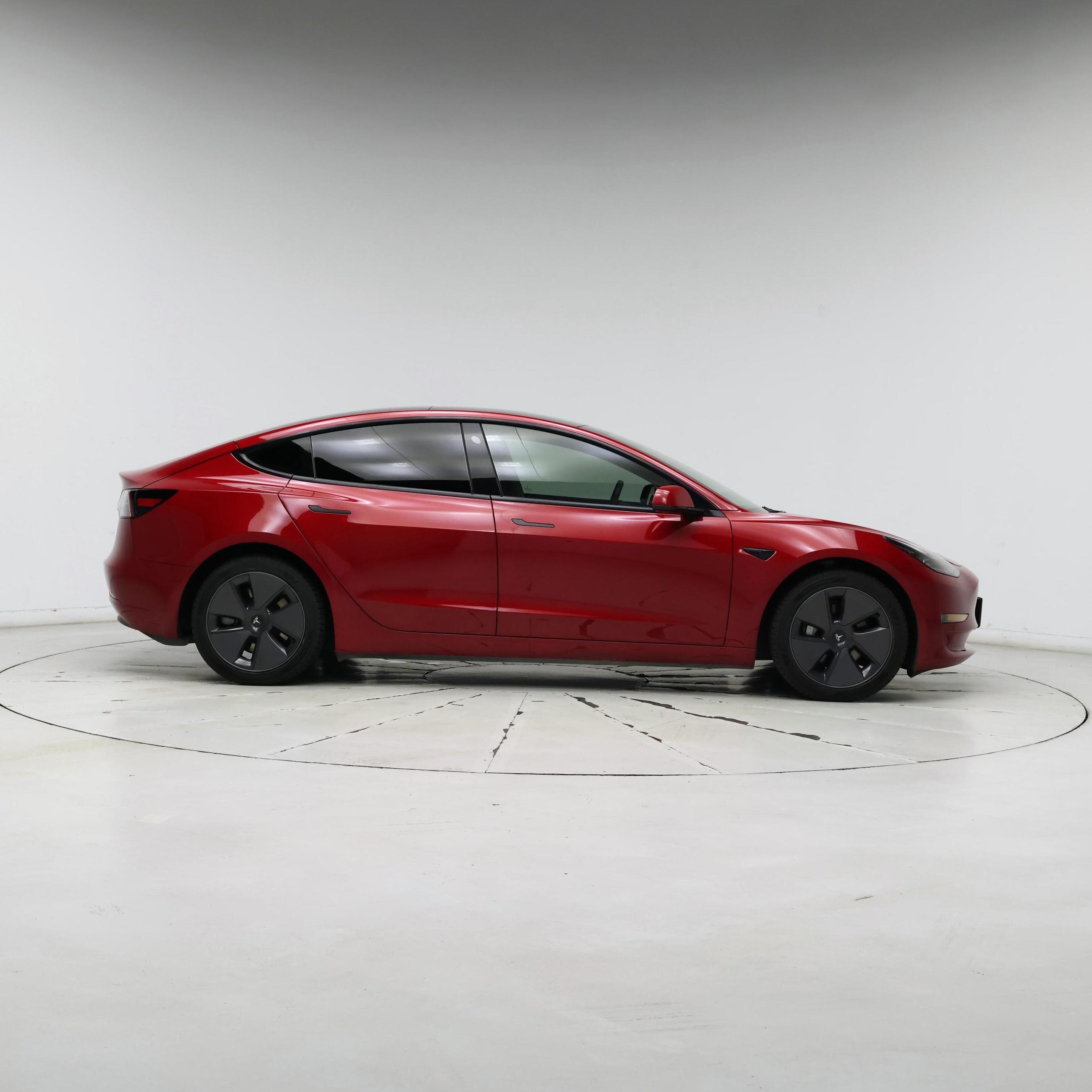 Thumbnail: 2023 Tesla Model 3 - 7