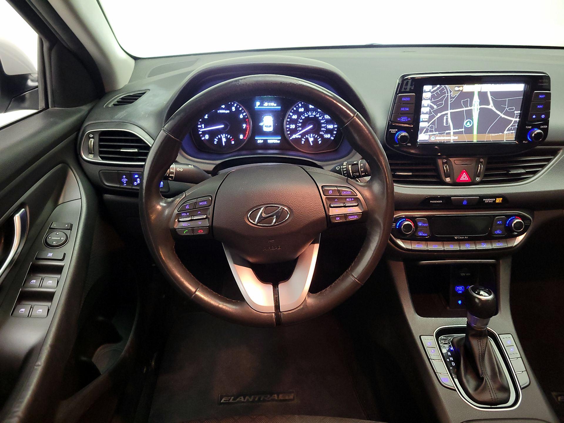 Thumbnail: 2018 Hyundai Elantra - 10