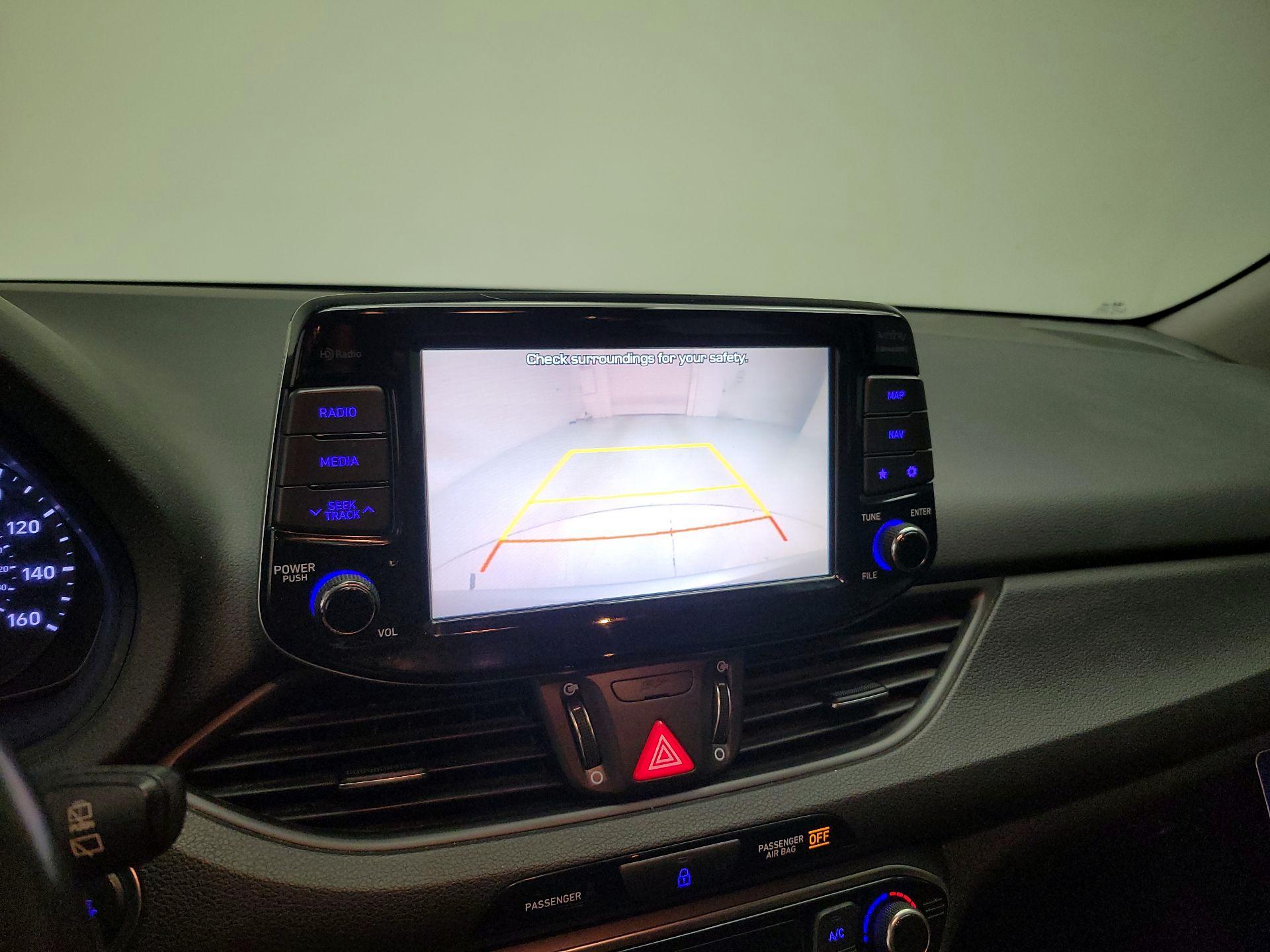 Thumbnail: 2018 Hyundai Elantra - 15