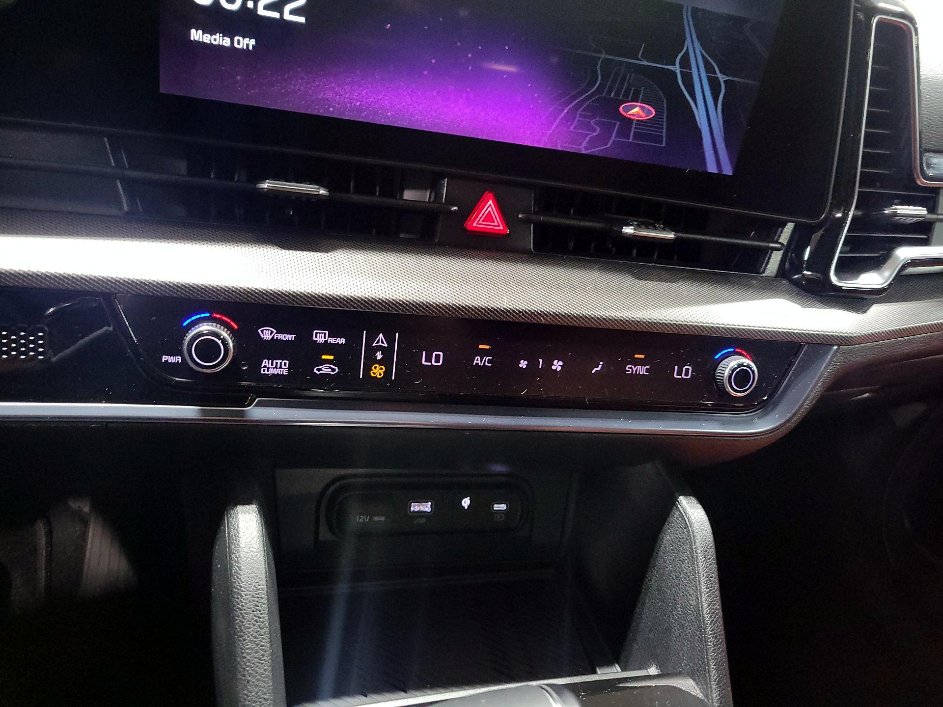 Thumbnail: 2023 Kia Sportage - 17