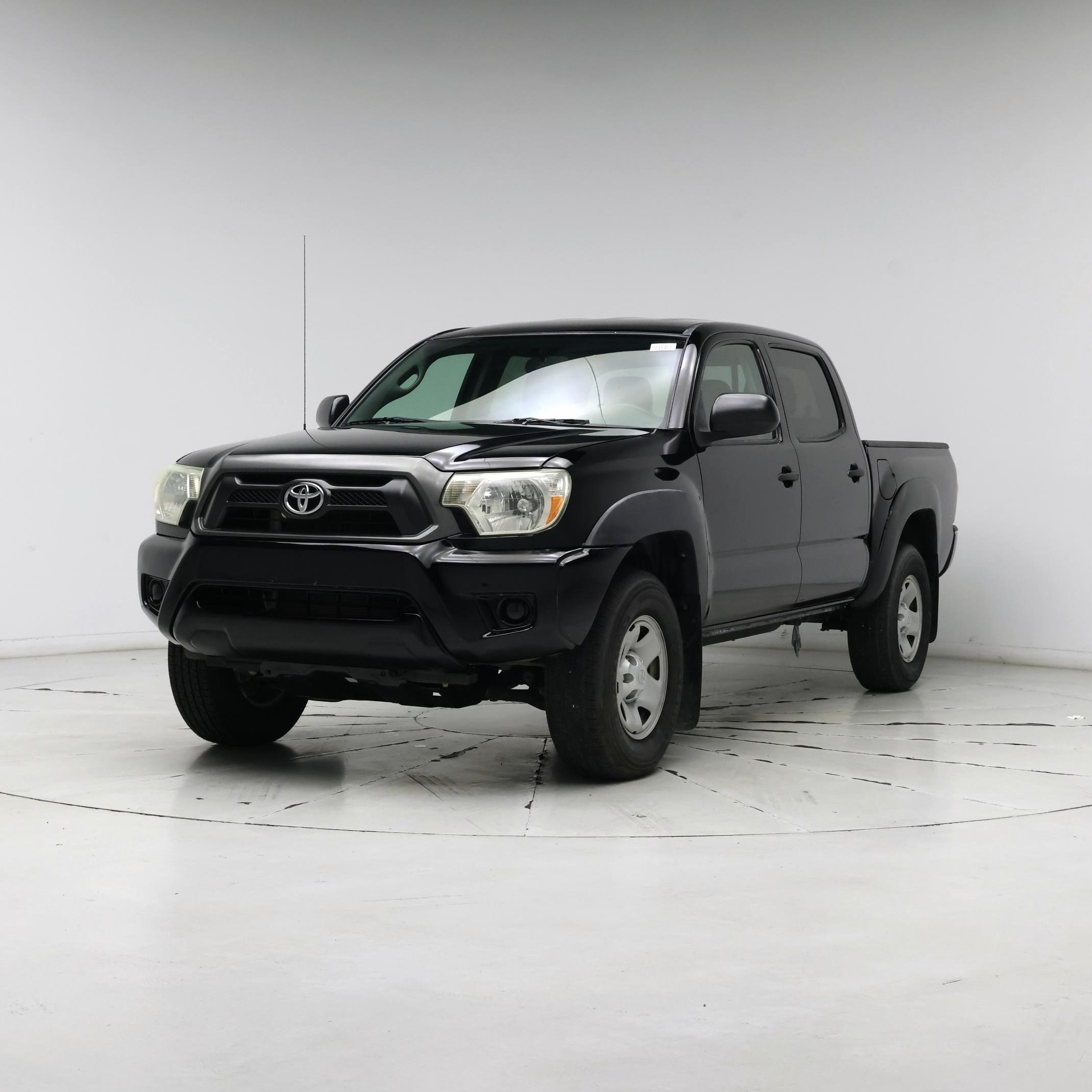 Thumbnail: 2015 Toyota Tacoma - 4