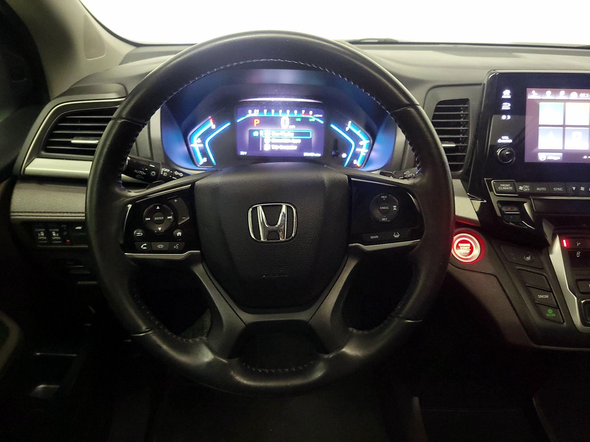Thumbnail: 2018 Honda Odyssey - 10