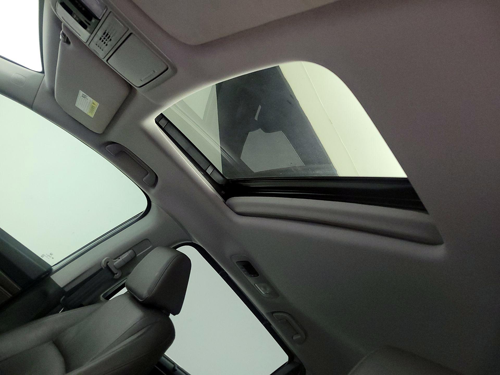 Thumbnail: 2018 Honda Odyssey - 19