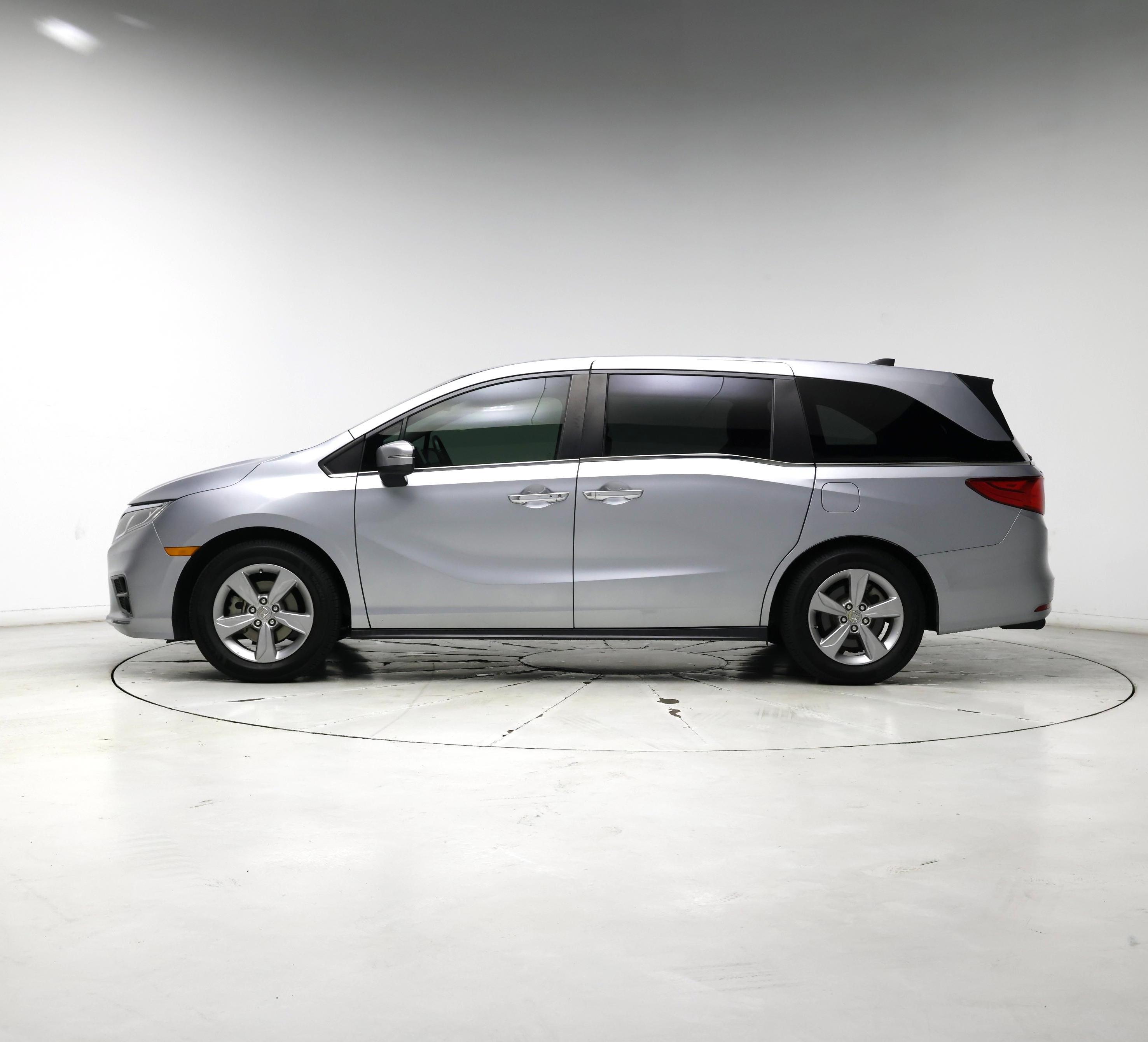 Thumbnail: 2018 Honda Odyssey - 3