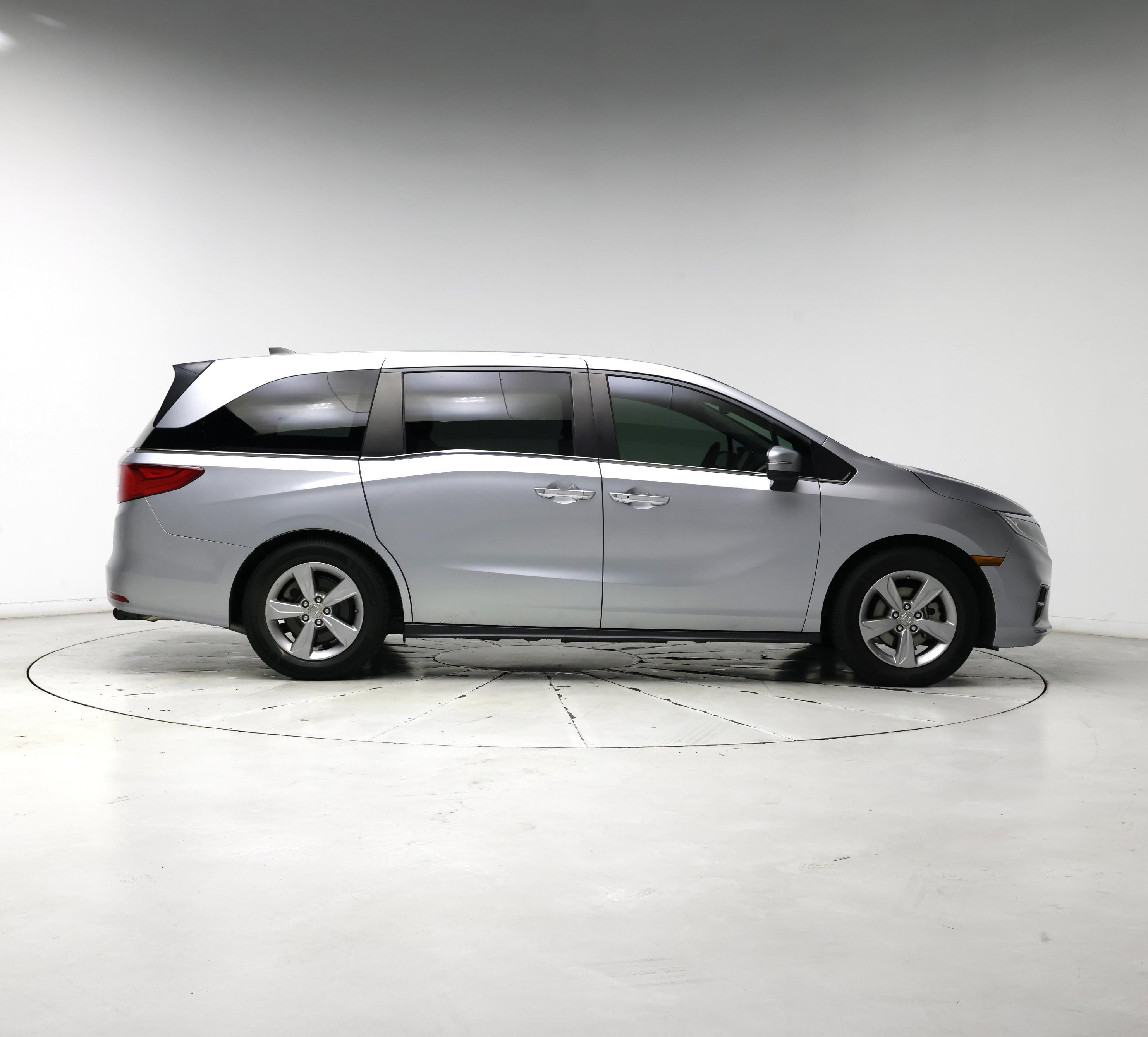 Thumbnail: 2018 Honda Odyssey - 7