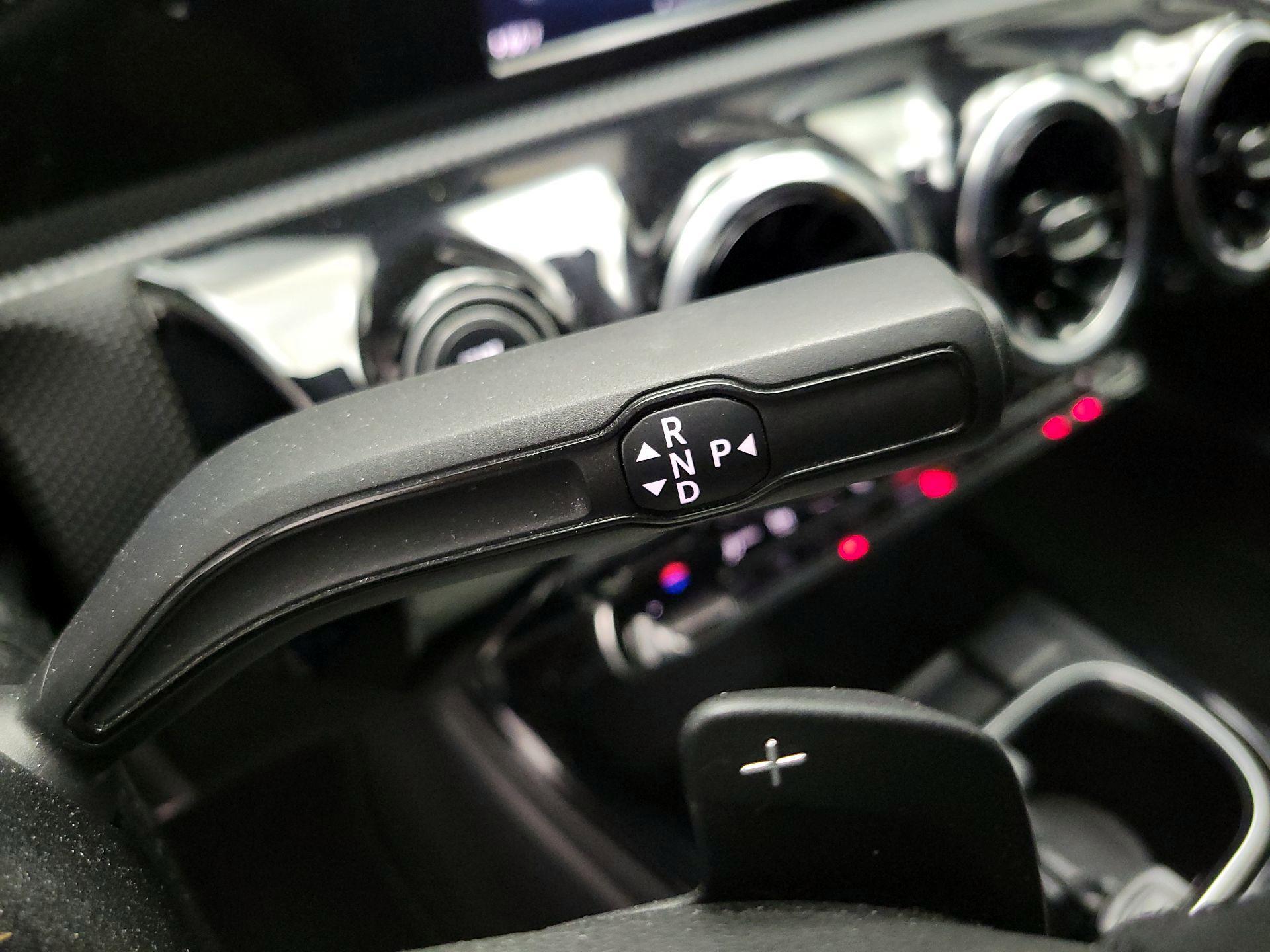 Thumbnail: 2020 Mercedes-Benz A-Class - 15