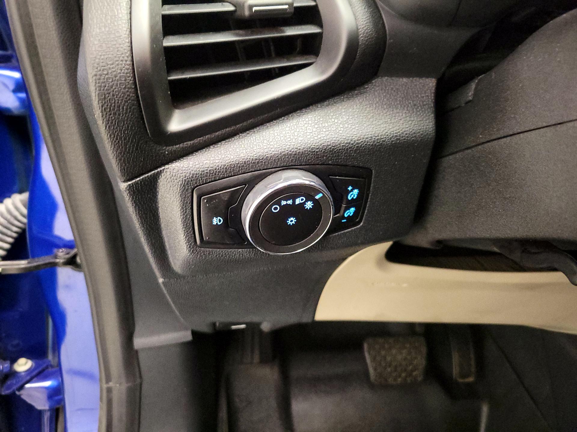 Thumbnail: 2018 Ford EcoSport - 13