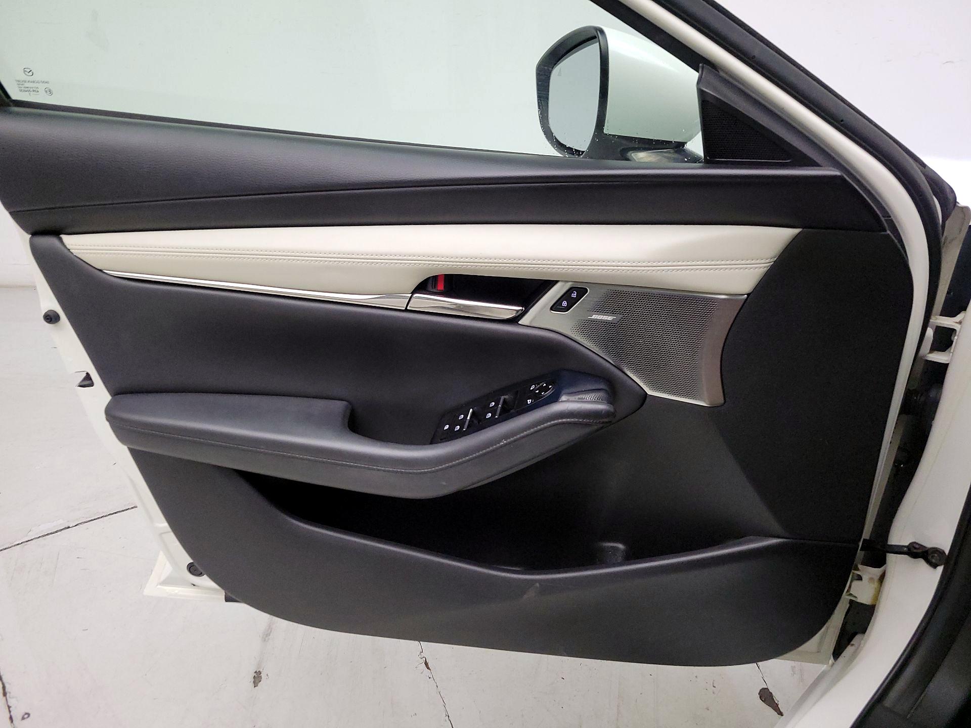 Thumbnail: 2019 Mazda Mazda3 - 12