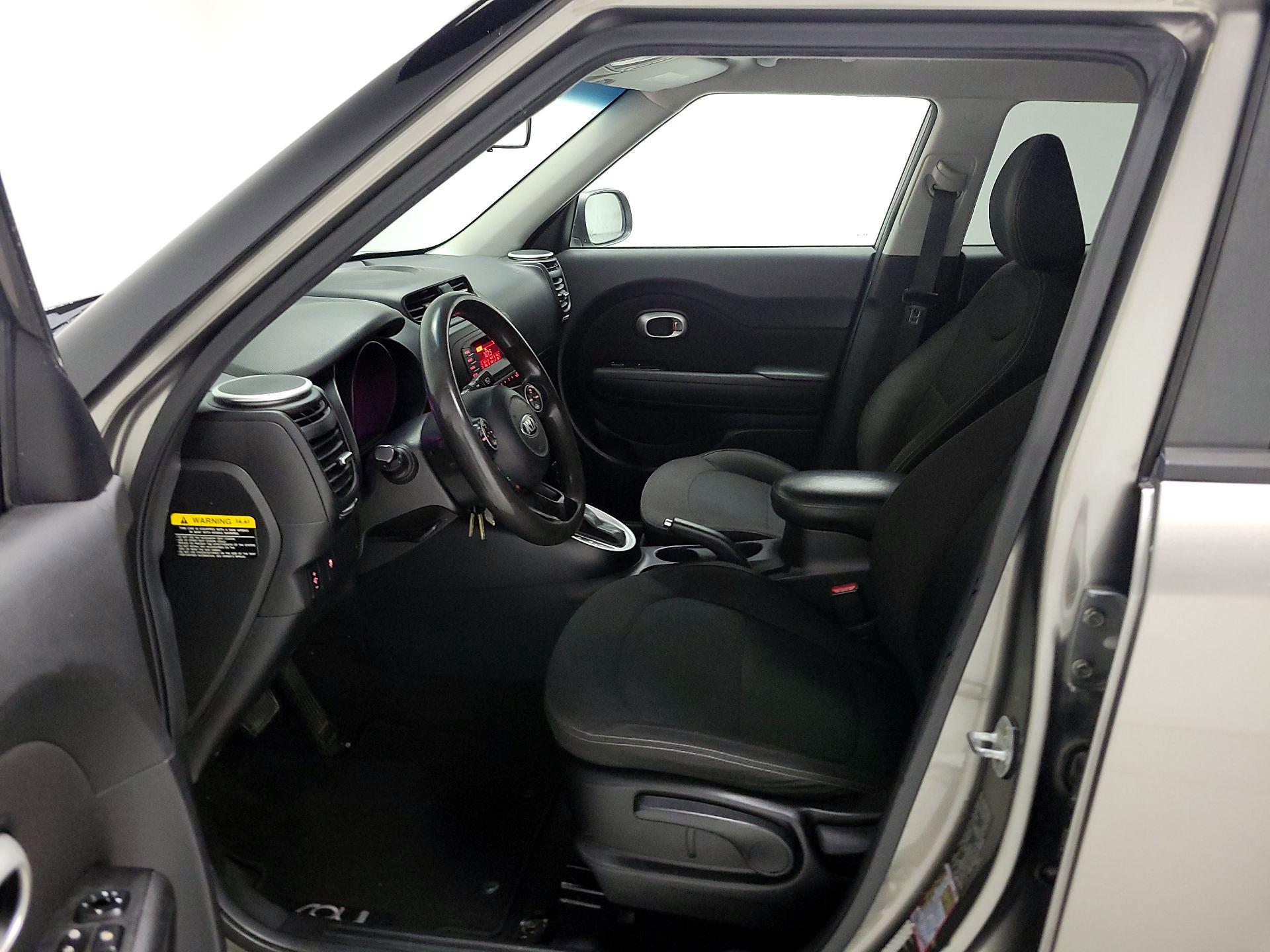 Thumbnail: 2016 Kia Soul - 11