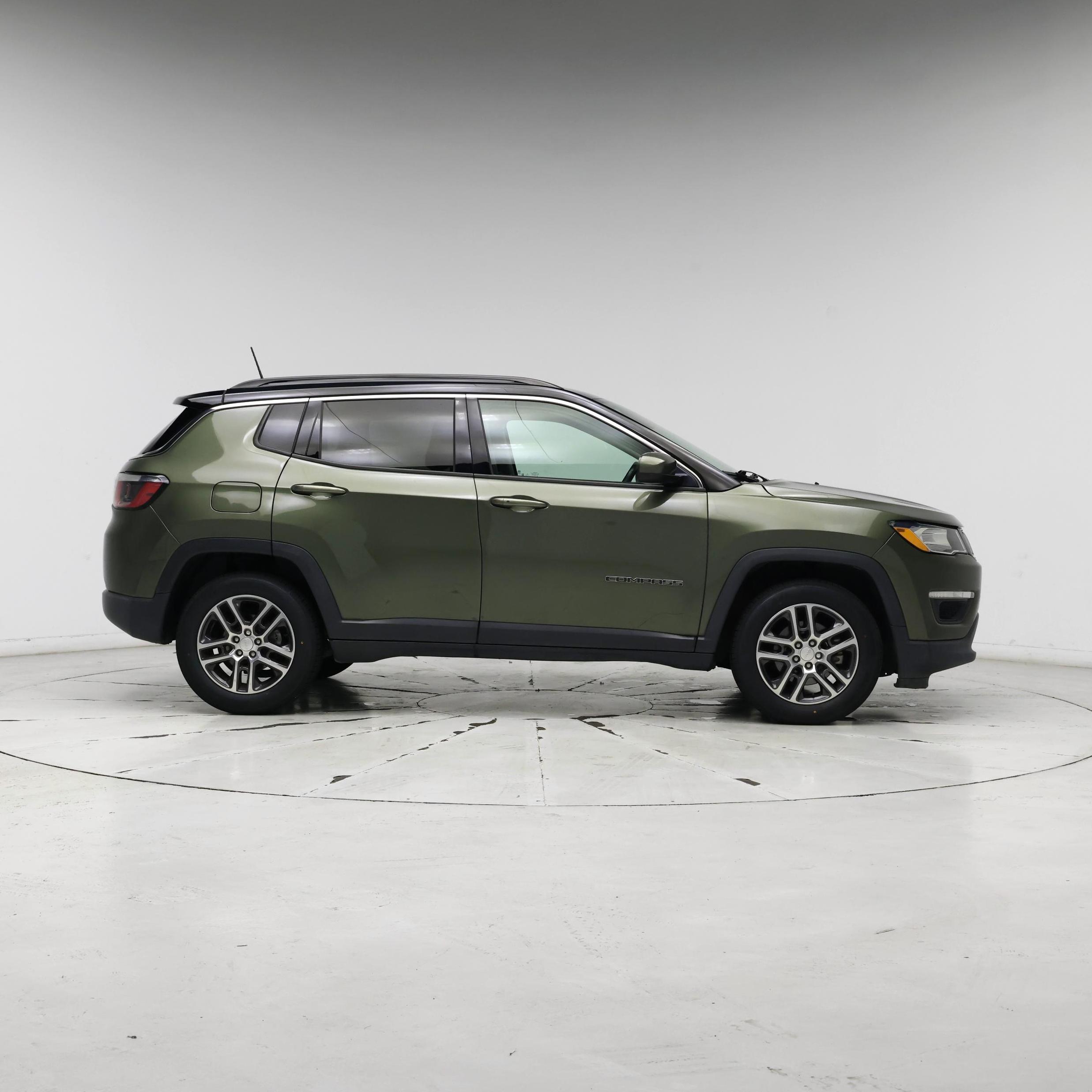 Thumbnail: 2018 Jeep Compass - 7