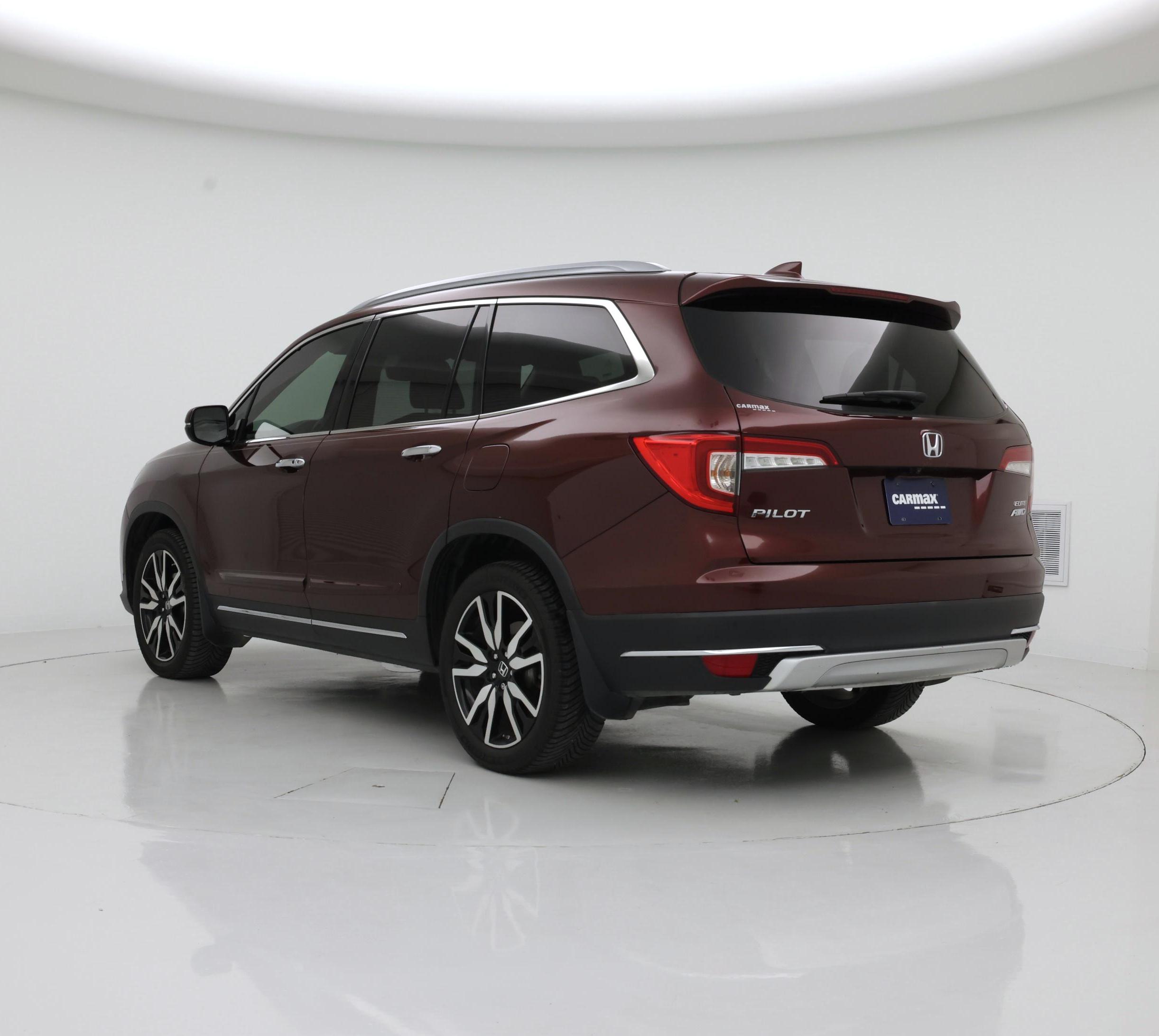Thumbnail: 2019 Honda Pilot - 2