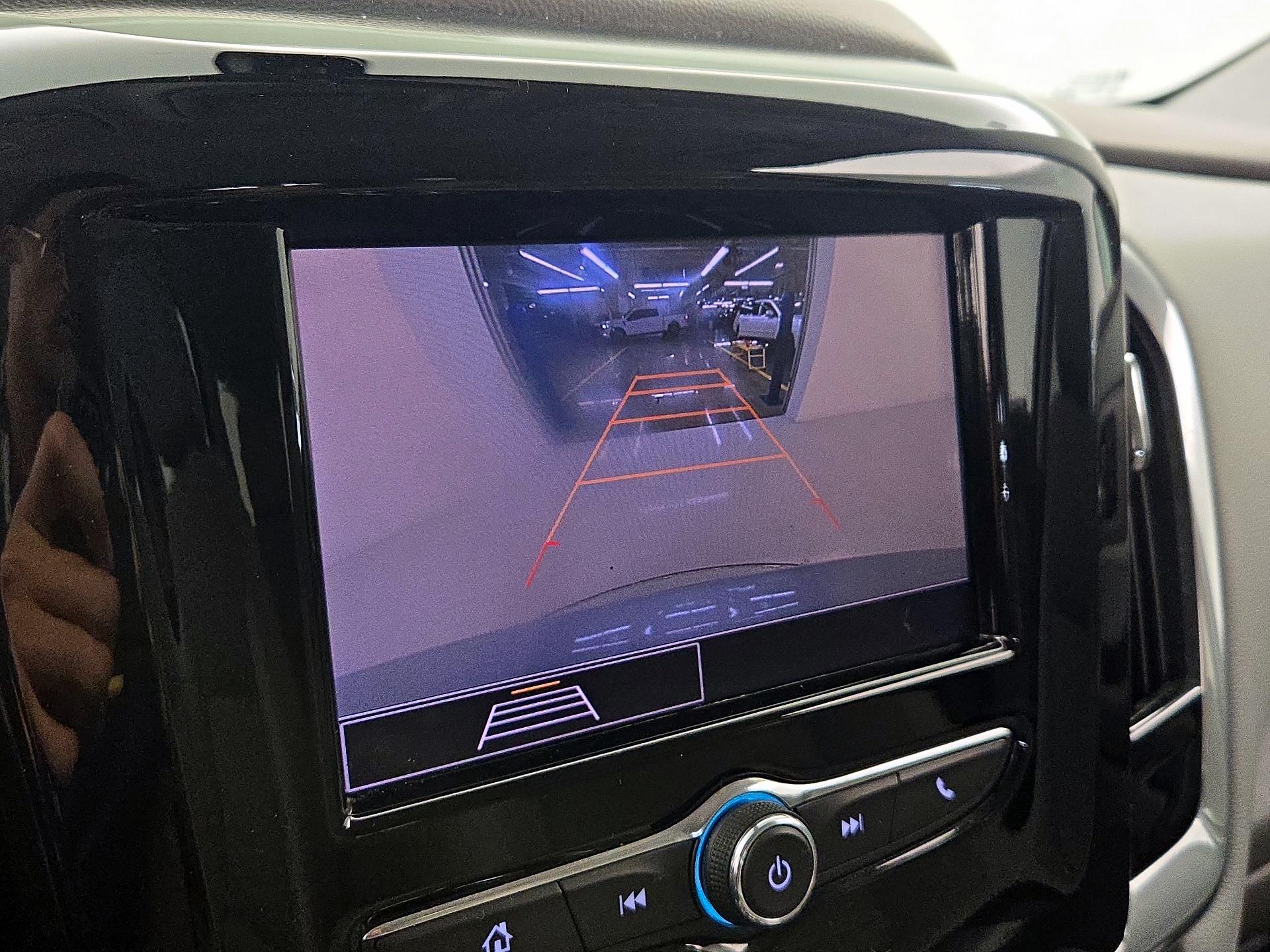 Thumbnail: 2020 Chevrolet Traverse - 14