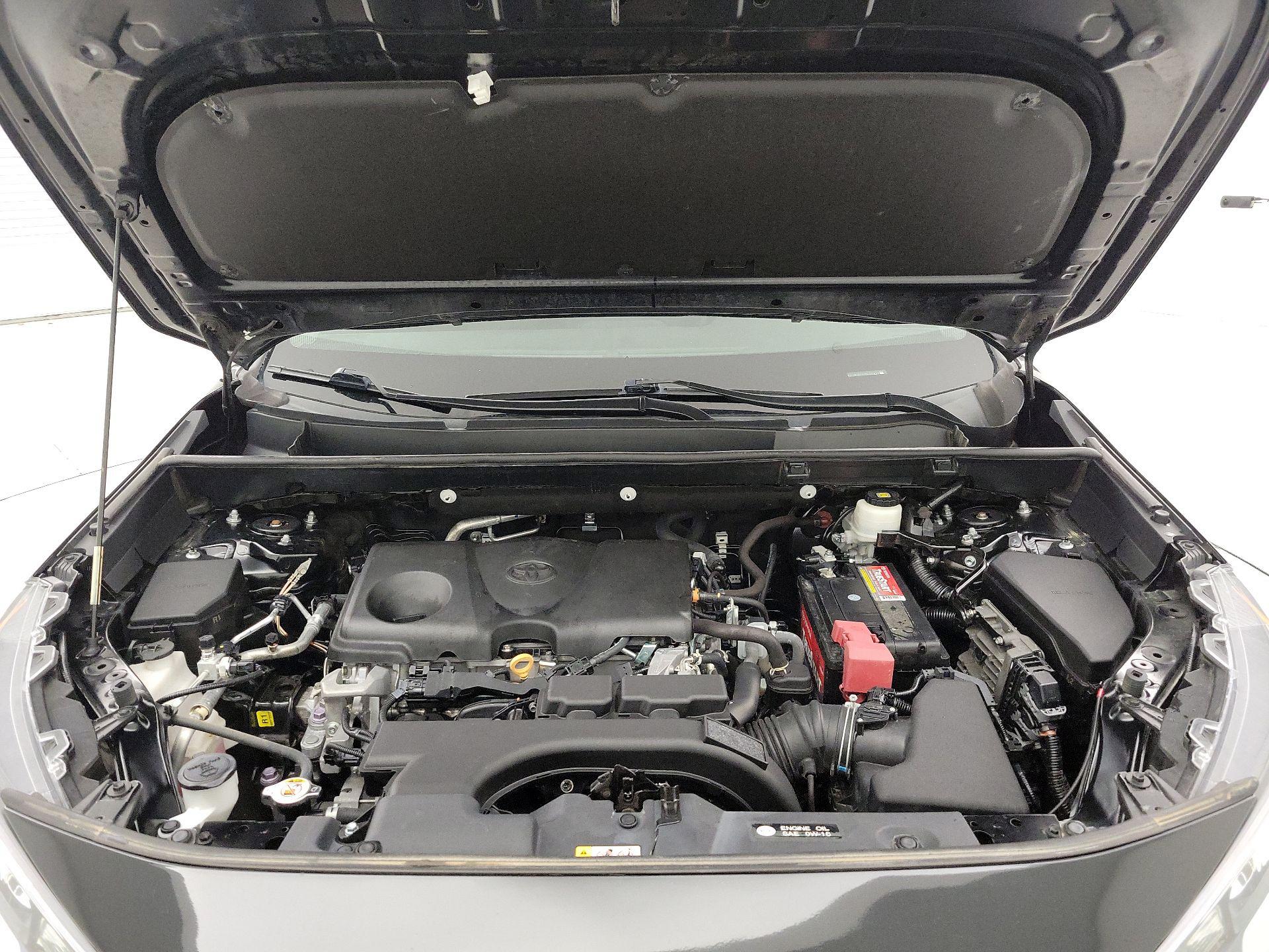 Thumbnail: 2021 Toyota RAV4 - 20