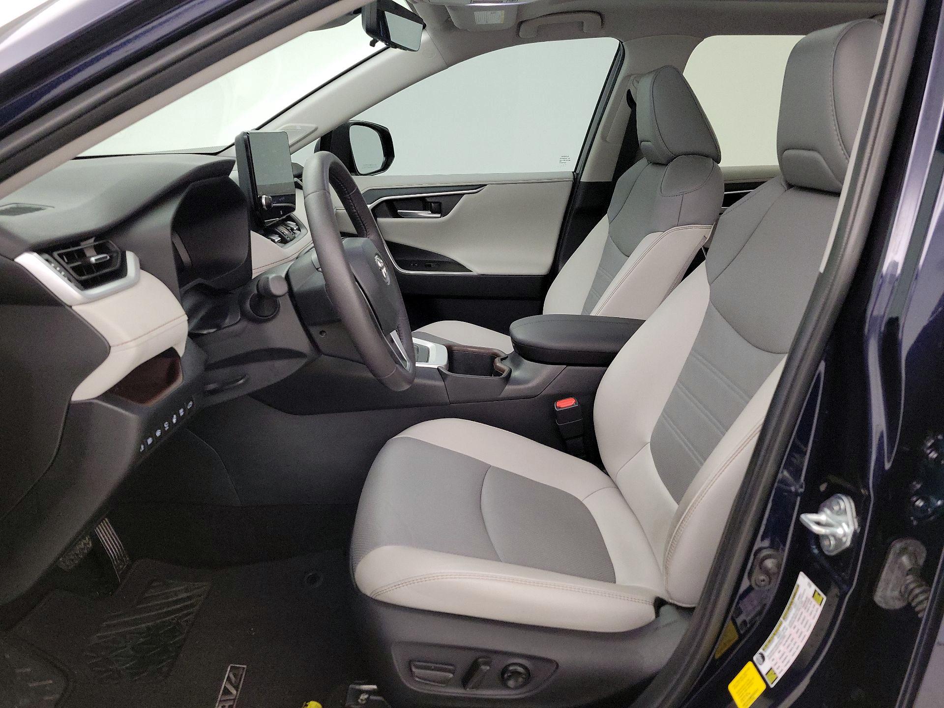 Thumbnail: 2023 Toyota RAV4 - 11