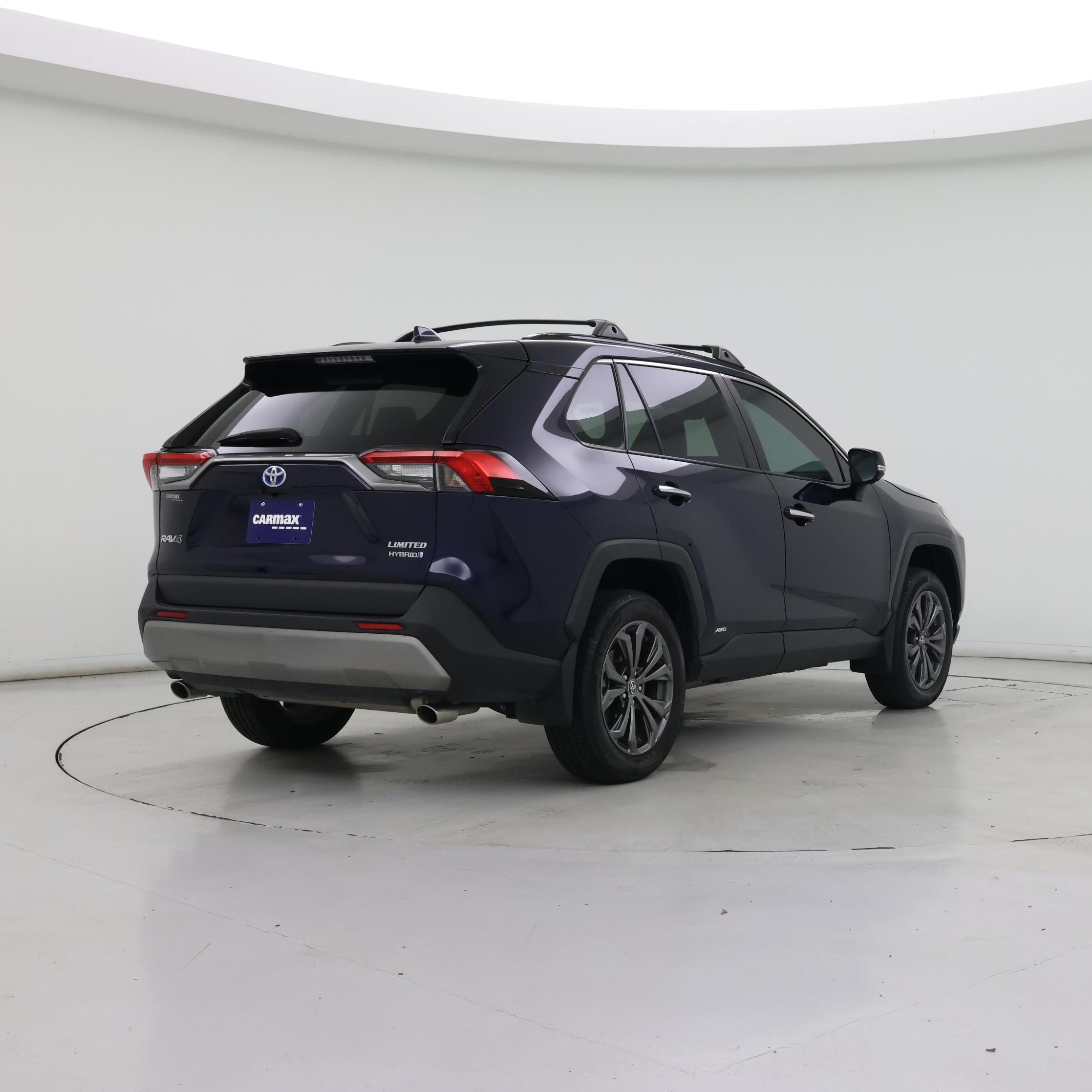 Thumbnail: 2023 Toyota RAV4 - 8