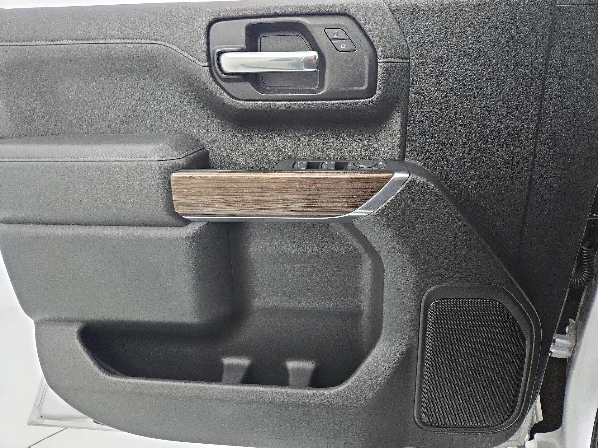 Thumbnail: 2019 Chevrolet Silverado 1500 - 12