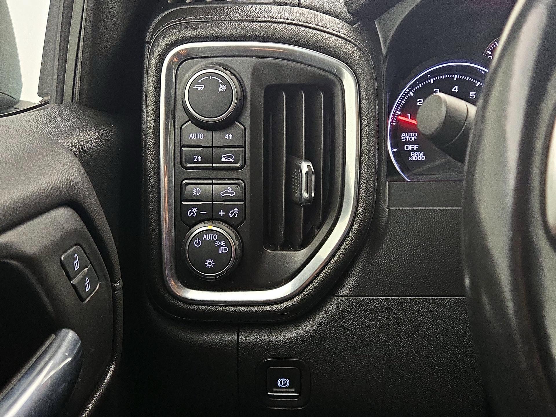 Thumbnail: 2019 Chevrolet Silverado 1500 - 13