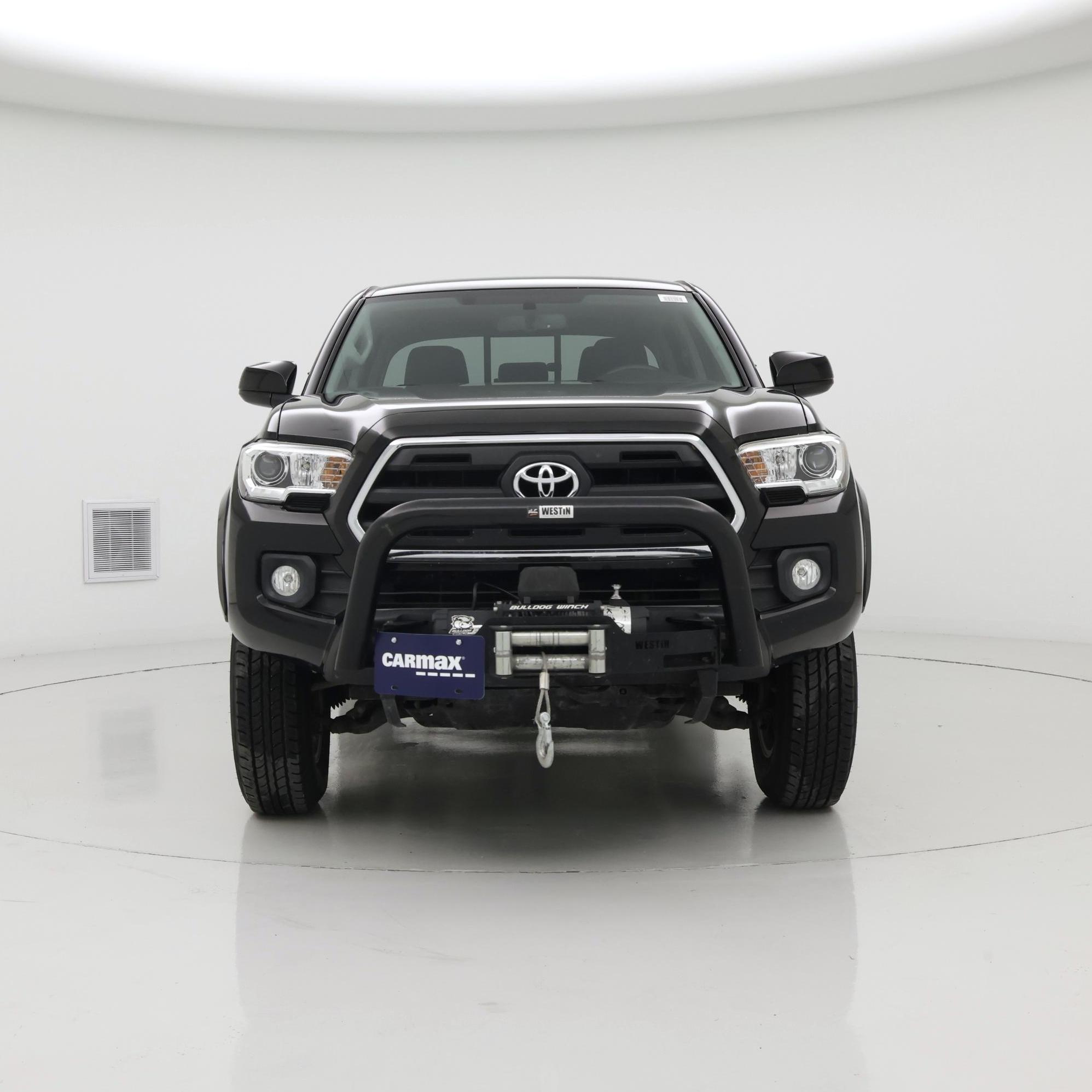 Thumbnail: 2017 Toyota Tacoma - 5