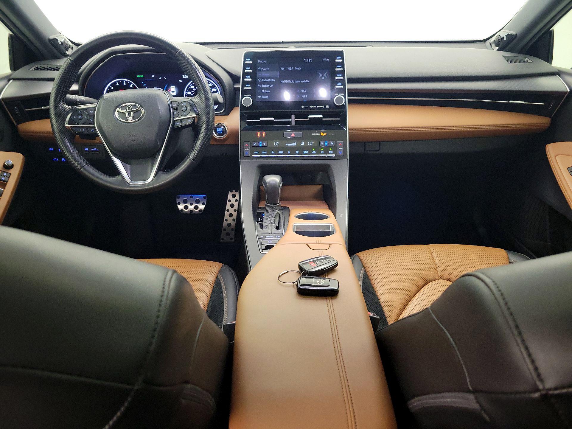 Thumbnail: 2022 Toyota Avalon - 9
