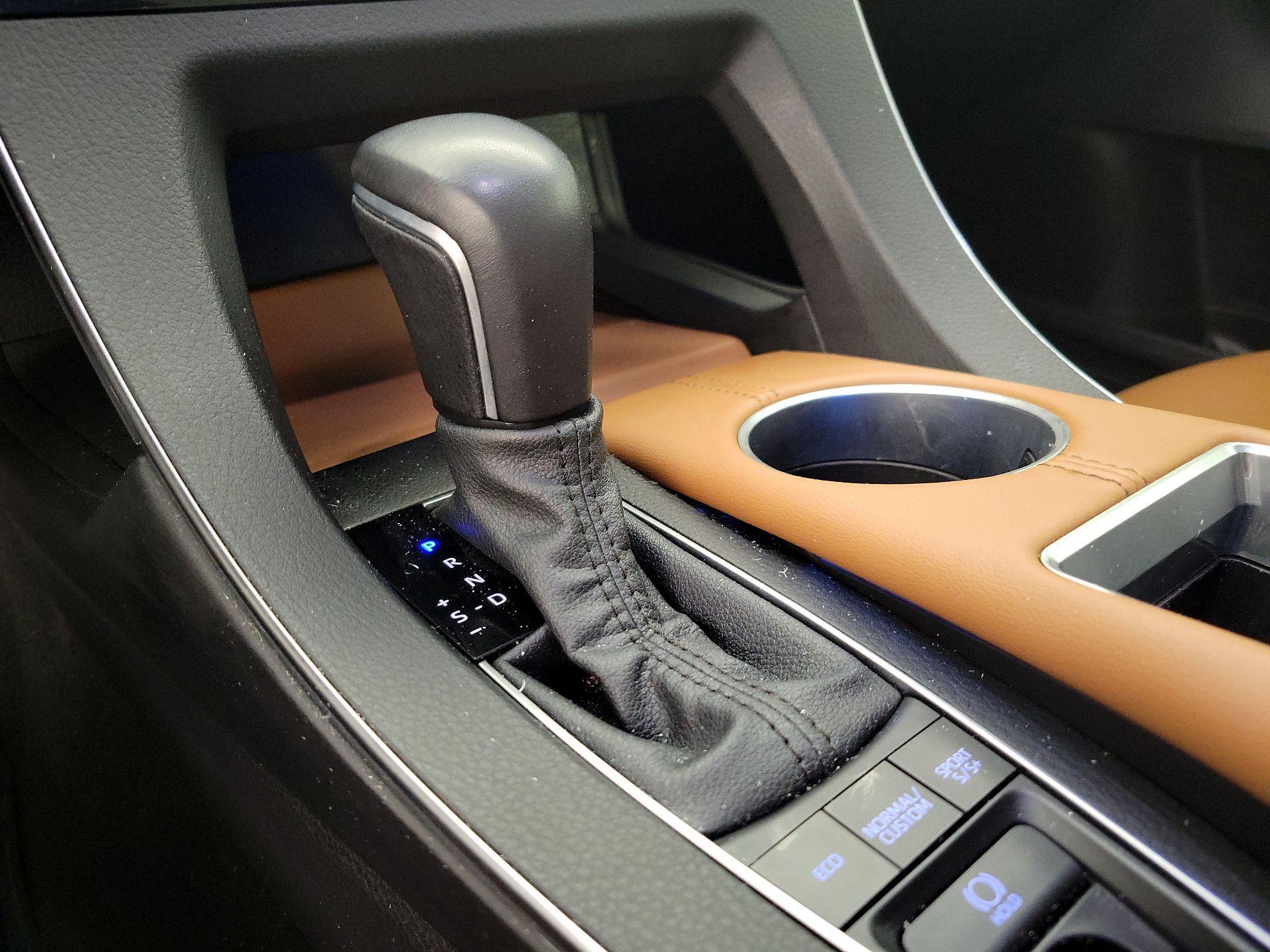 Thumbnail: 2022 Toyota Avalon - 17