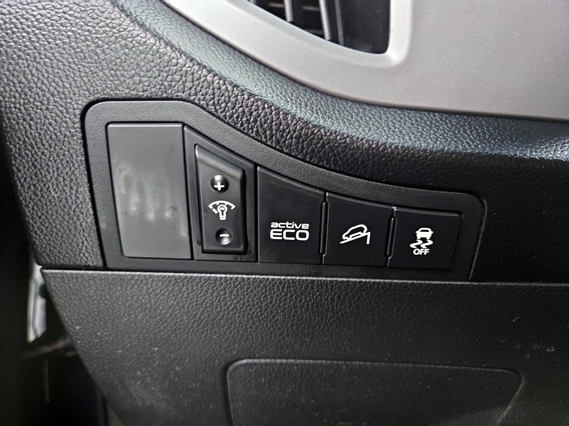 Thumbnail: 2016 Kia Sportage - 13