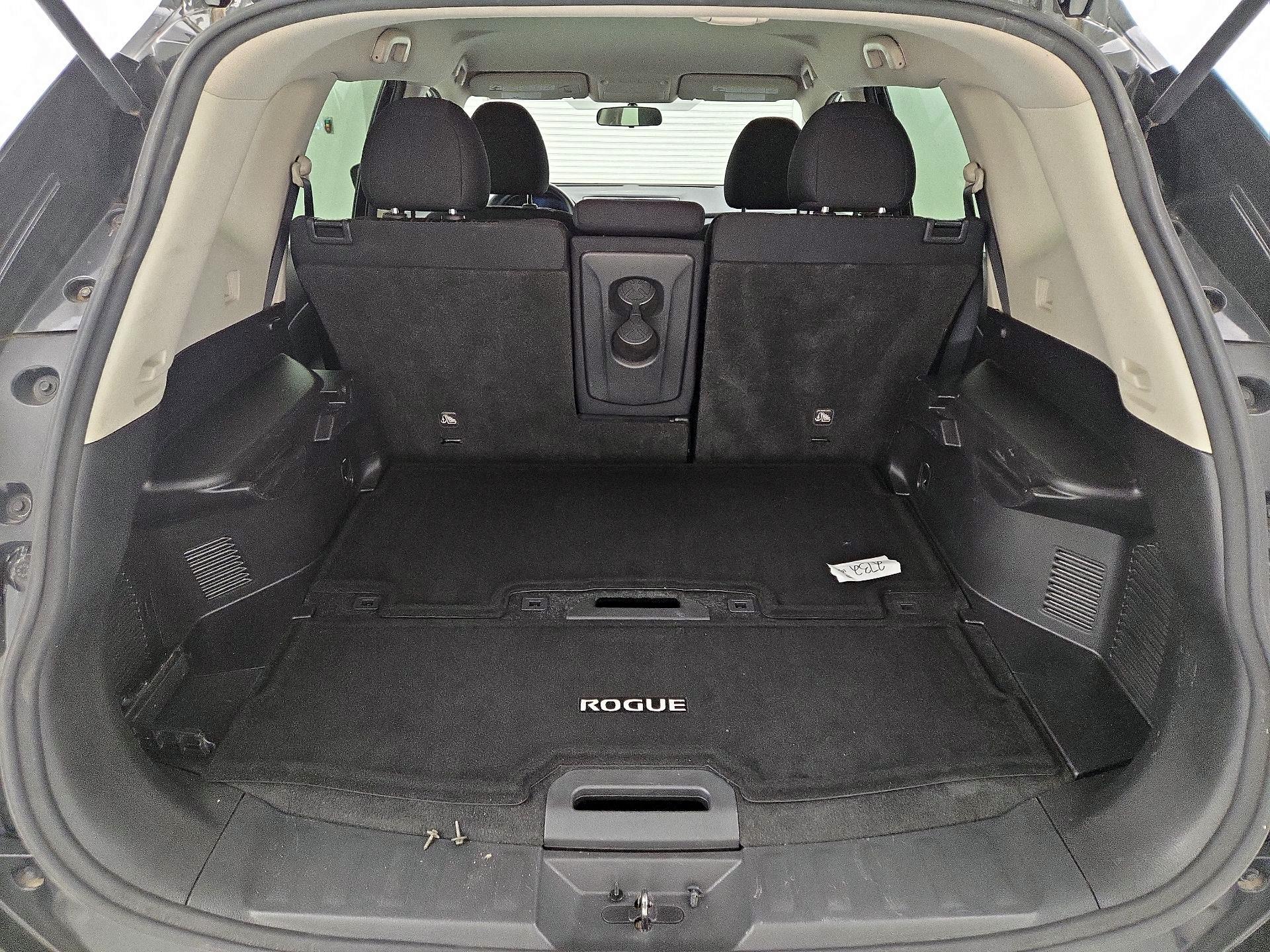 Thumbnail: 2017 Nissan Rogue - 20