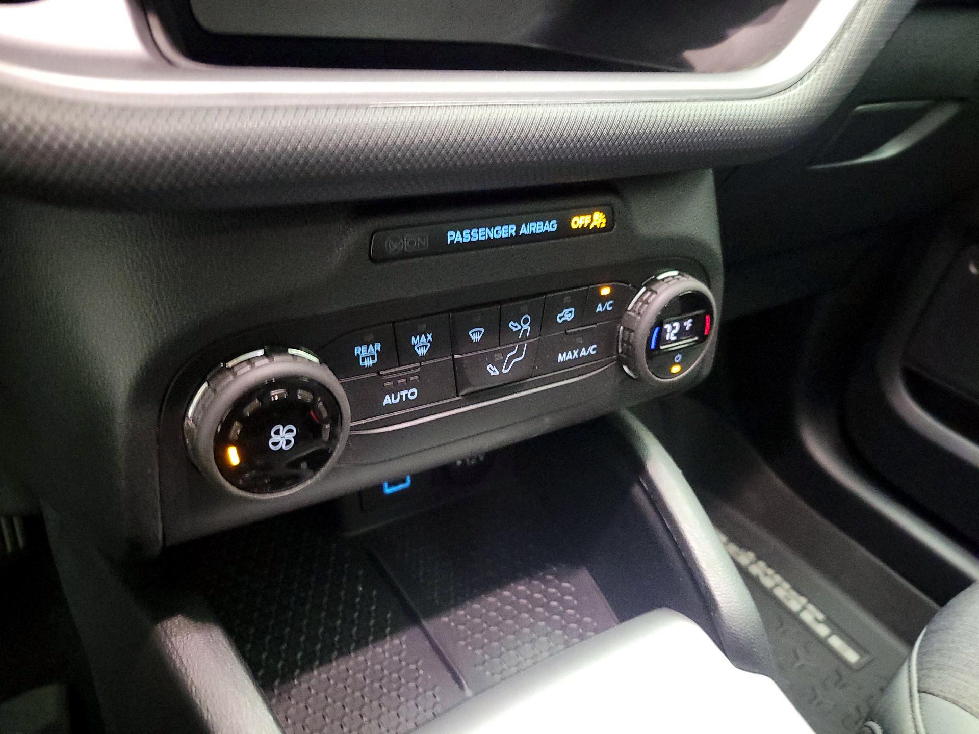 Thumbnail: 2021 Ford Bronco Sport - 16