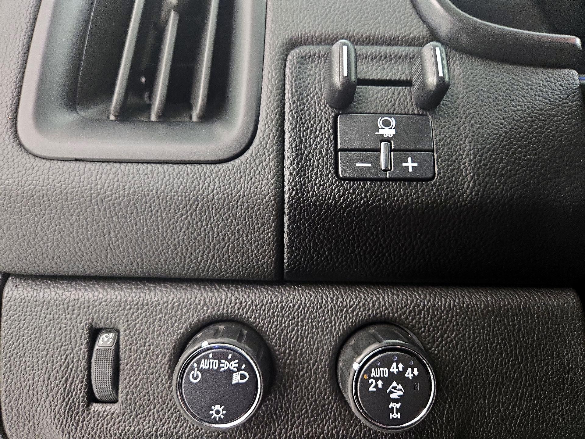 Thumbnail: 2019 Chevrolet Colorado - 13