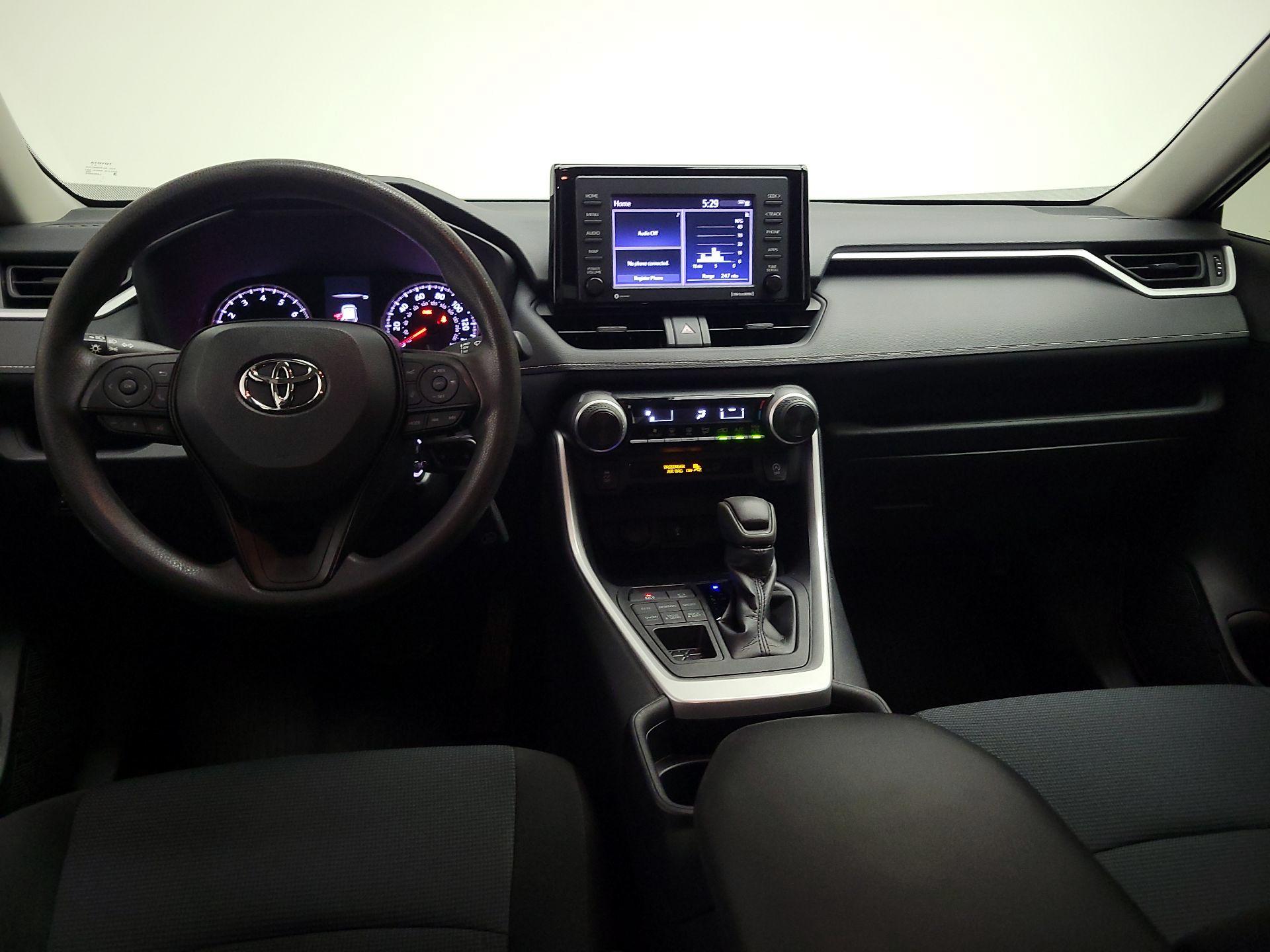 Thumbnail: 2021 Toyota RAV4 - 9