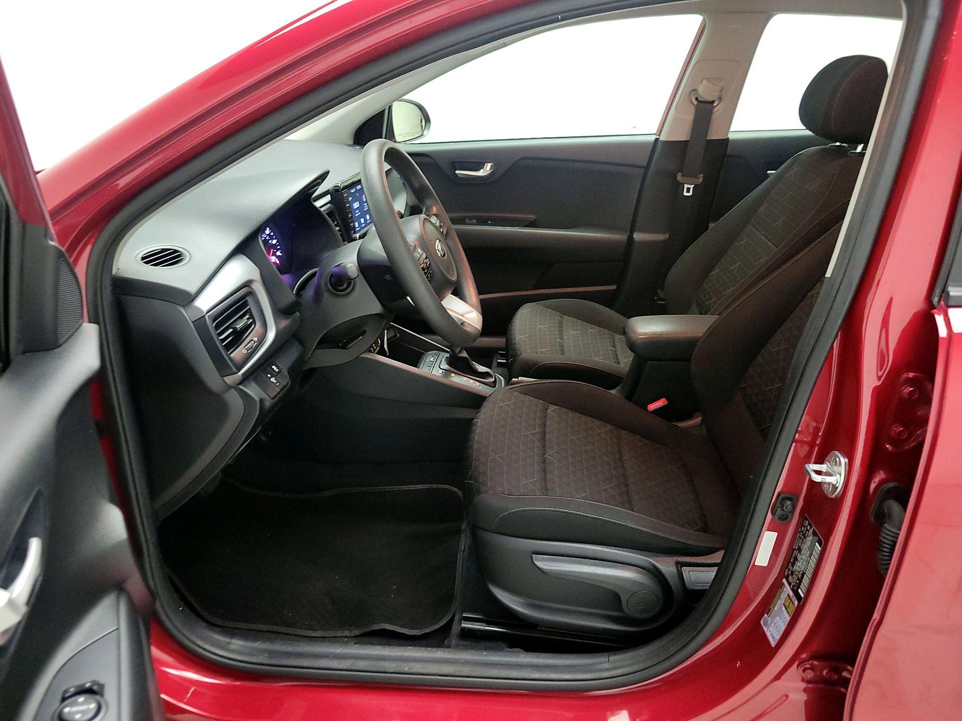 Thumbnail: 2019 Kia Rio - 11
