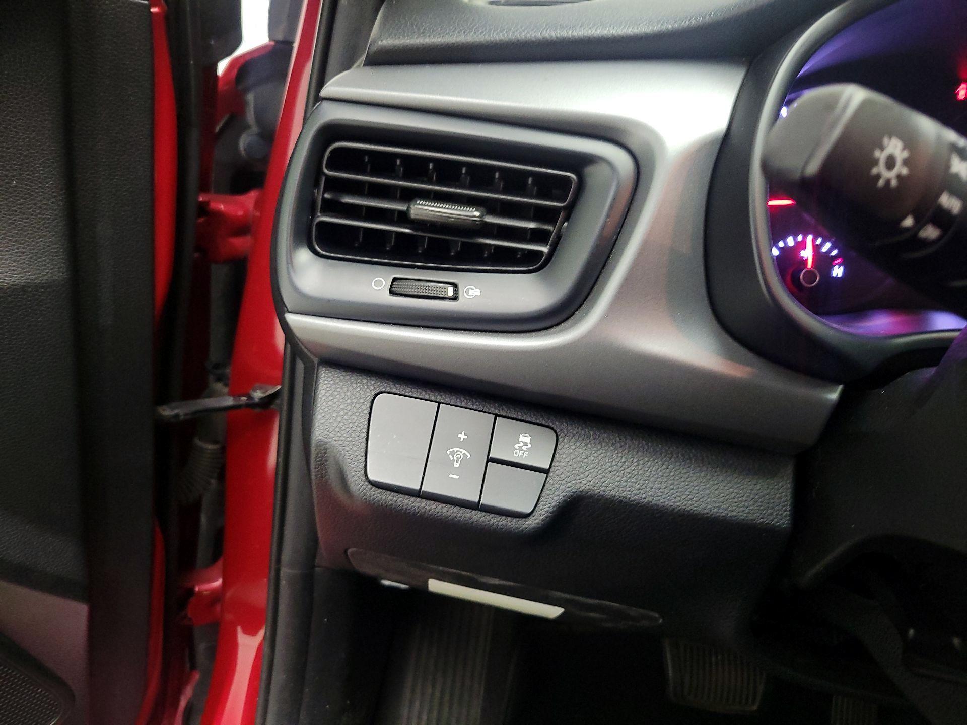 Thumbnail: 2019 Kia Rio - 13