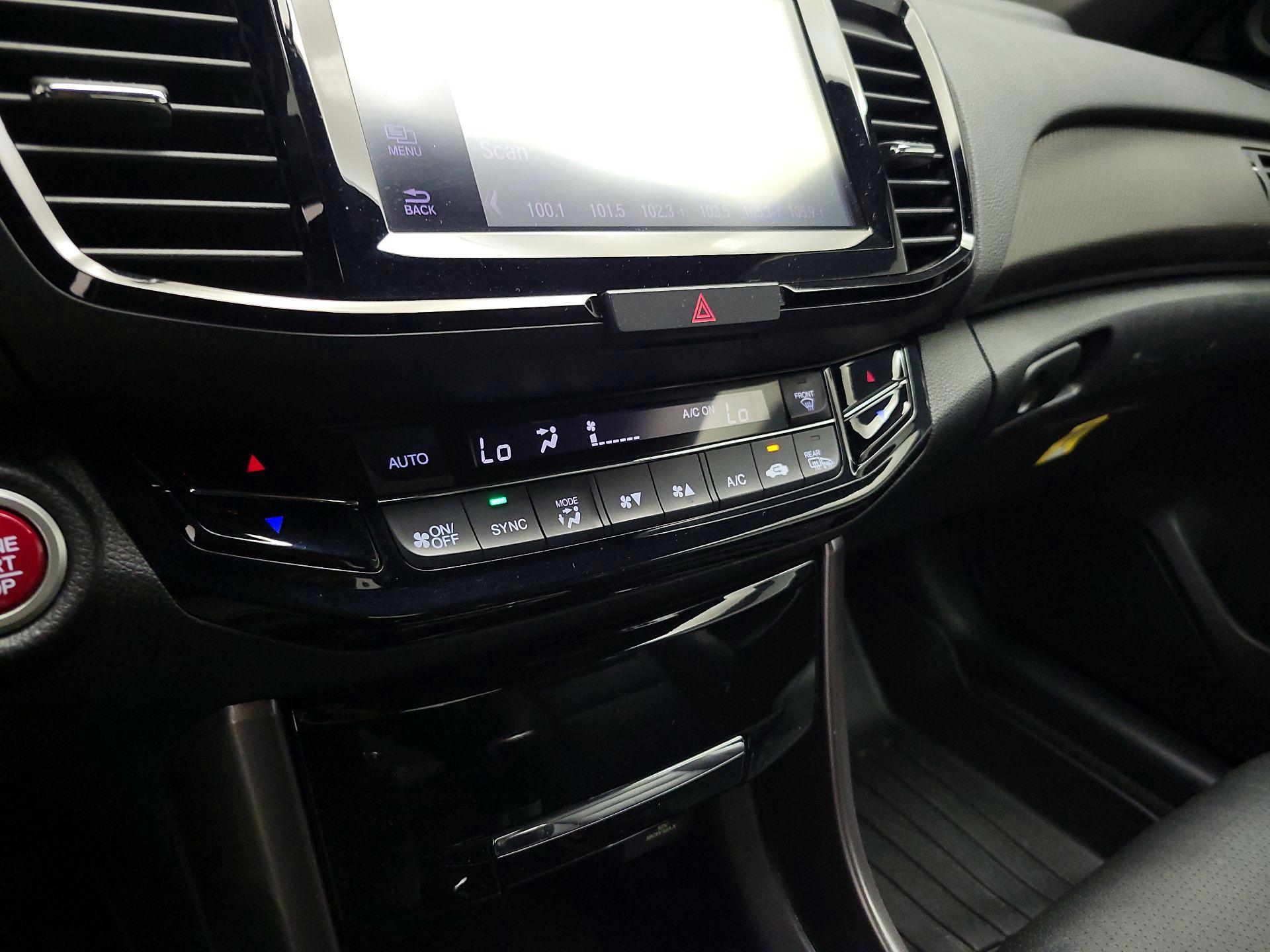Thumbnail: 2017 Honda Accord - 16