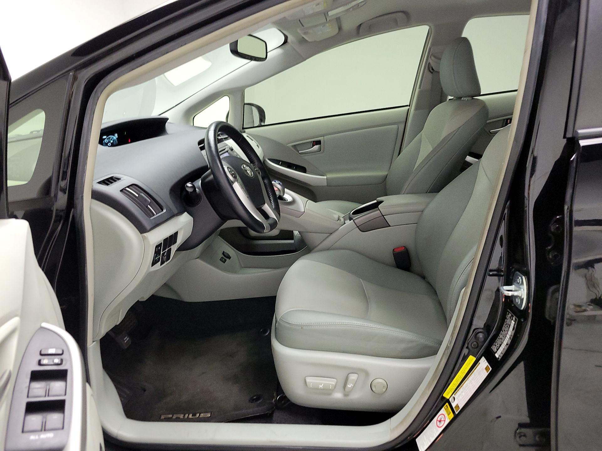Thumbnail: 2014 Toyota Prius - 11