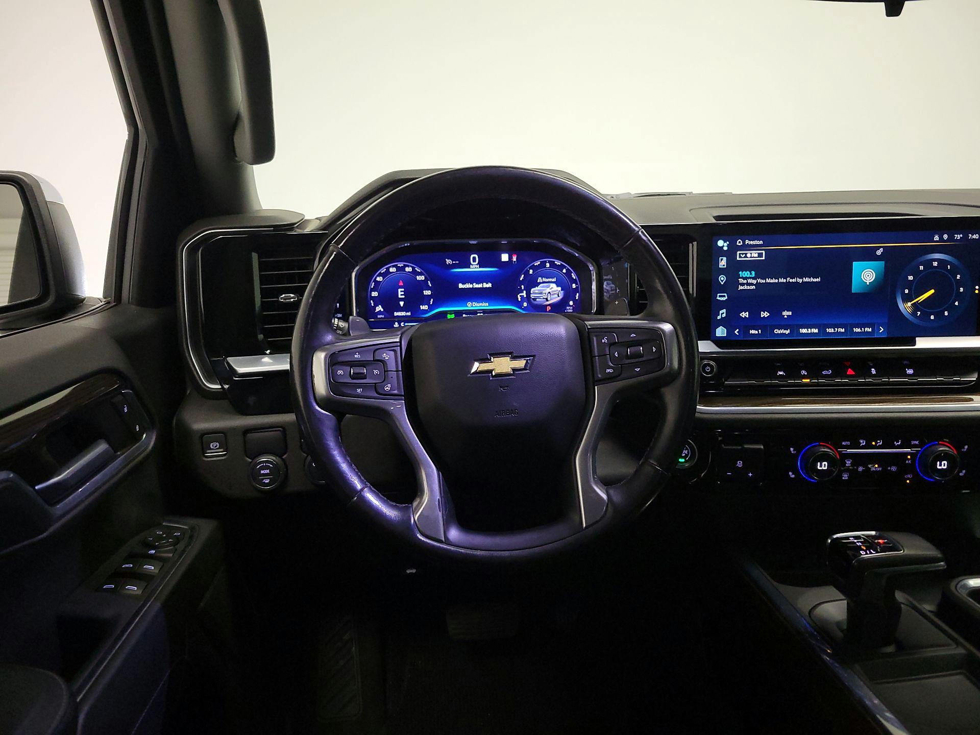 Thumbnail: 2022 Chevrolet Silverado 1500 - 10